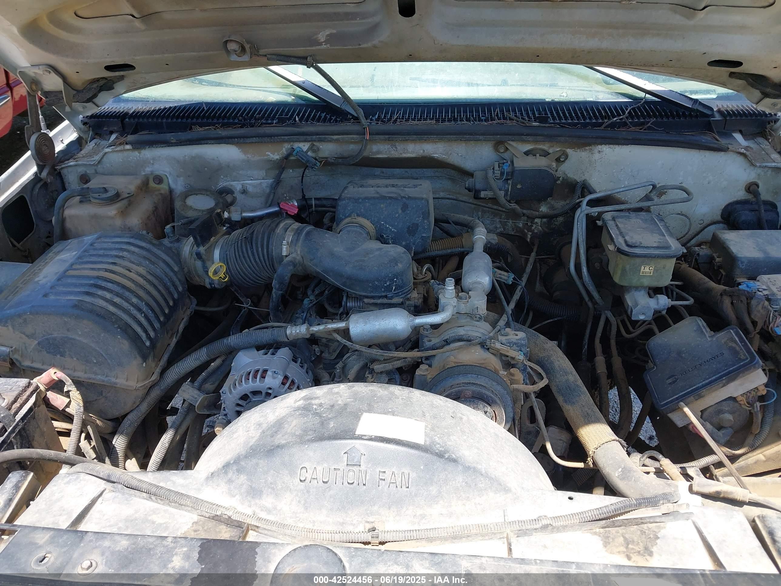 CHEVROLET C3500 image 10