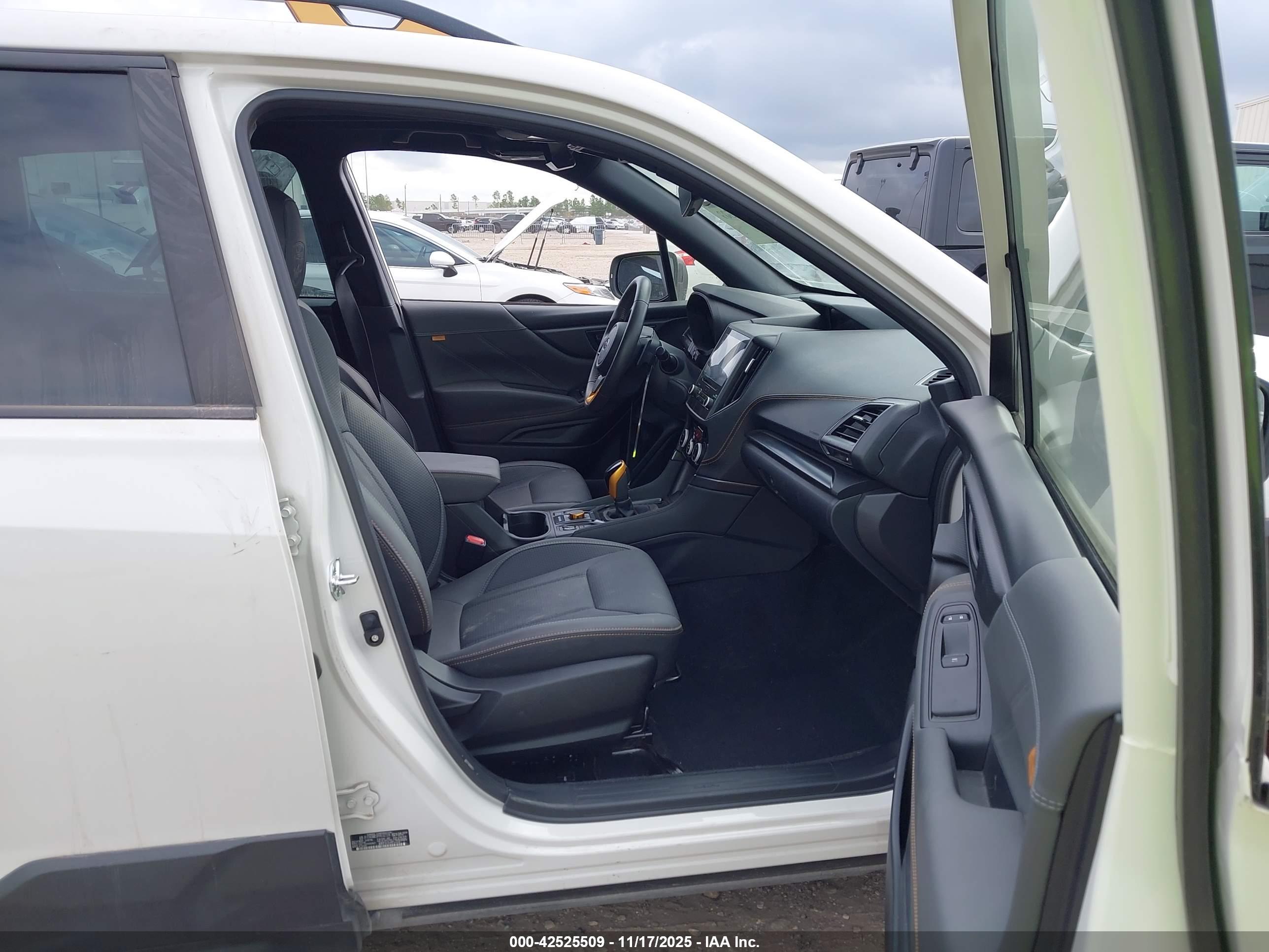 SUBARU FORESTER image 5