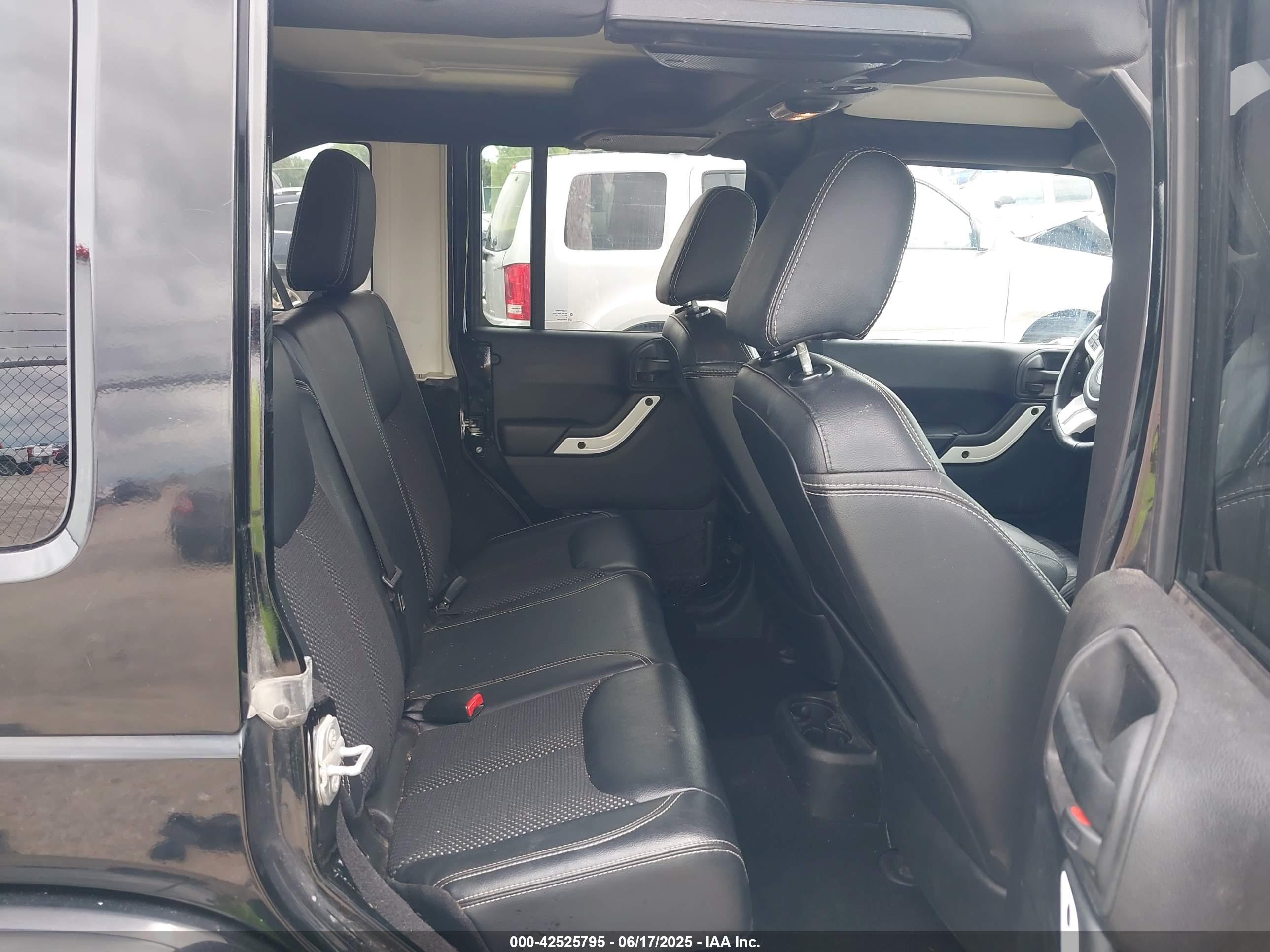 JEEP WRANGLER image 8