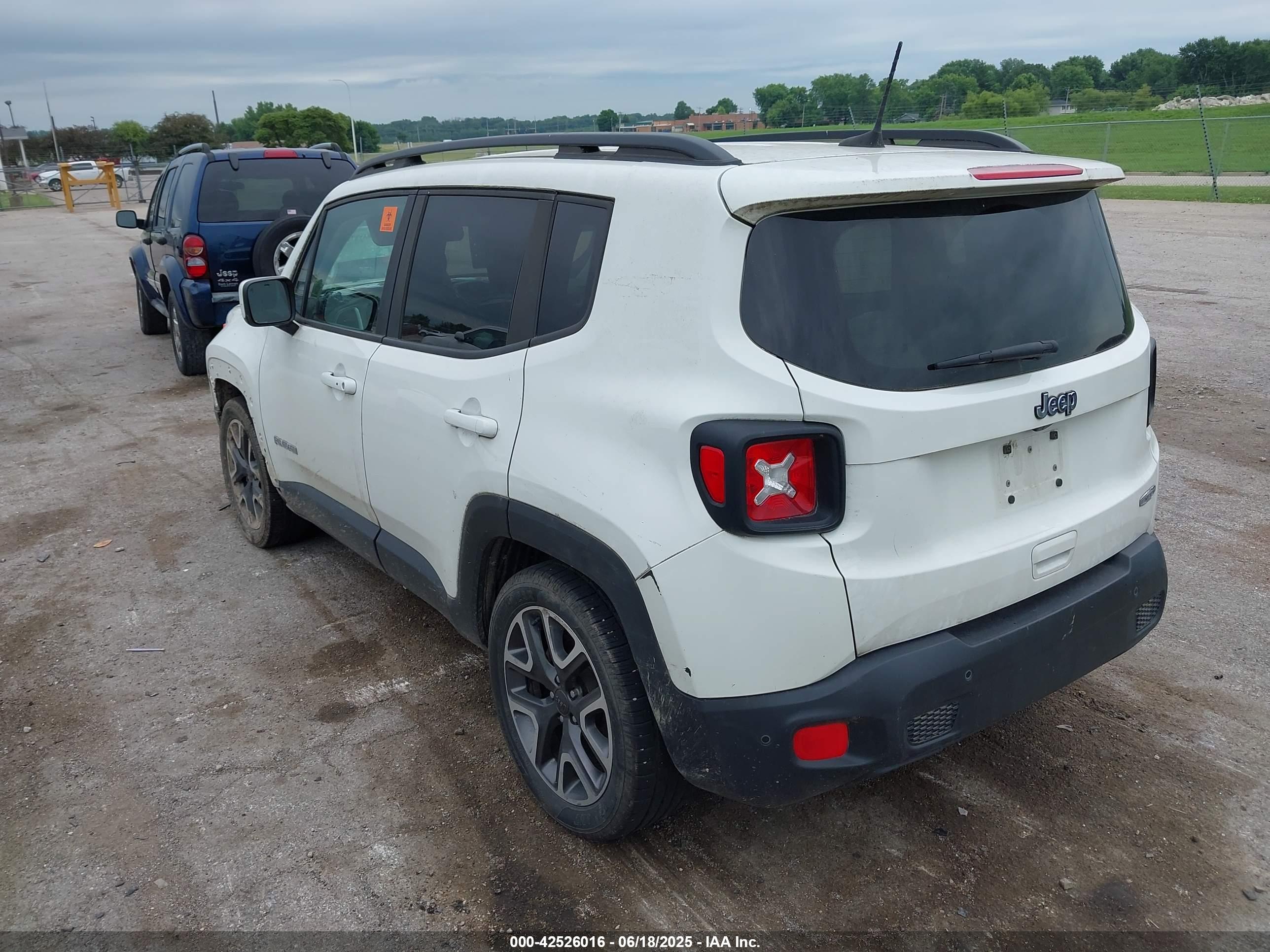 JEEP RENEGADE image 3