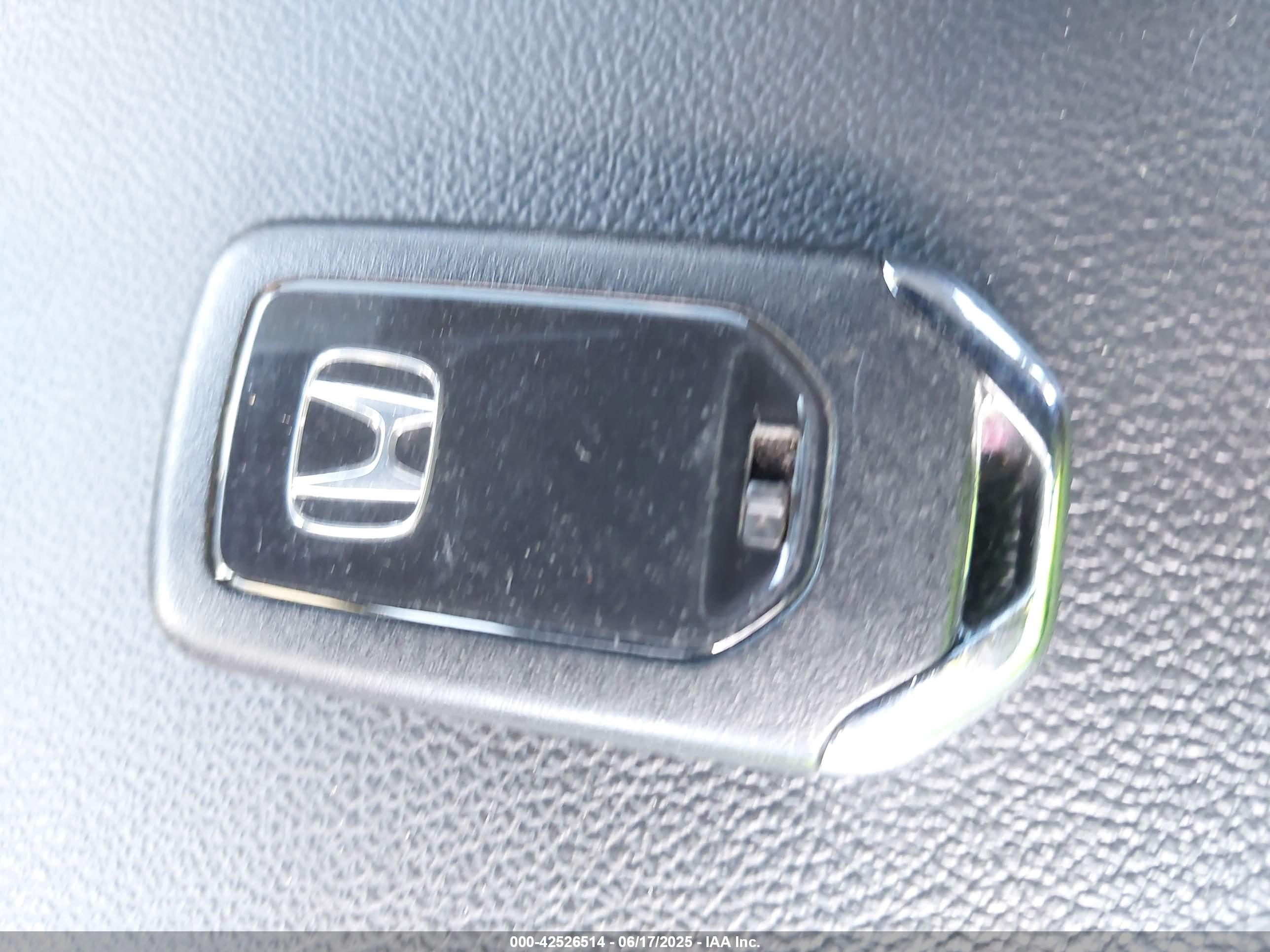 HONDA ACCORD image 11