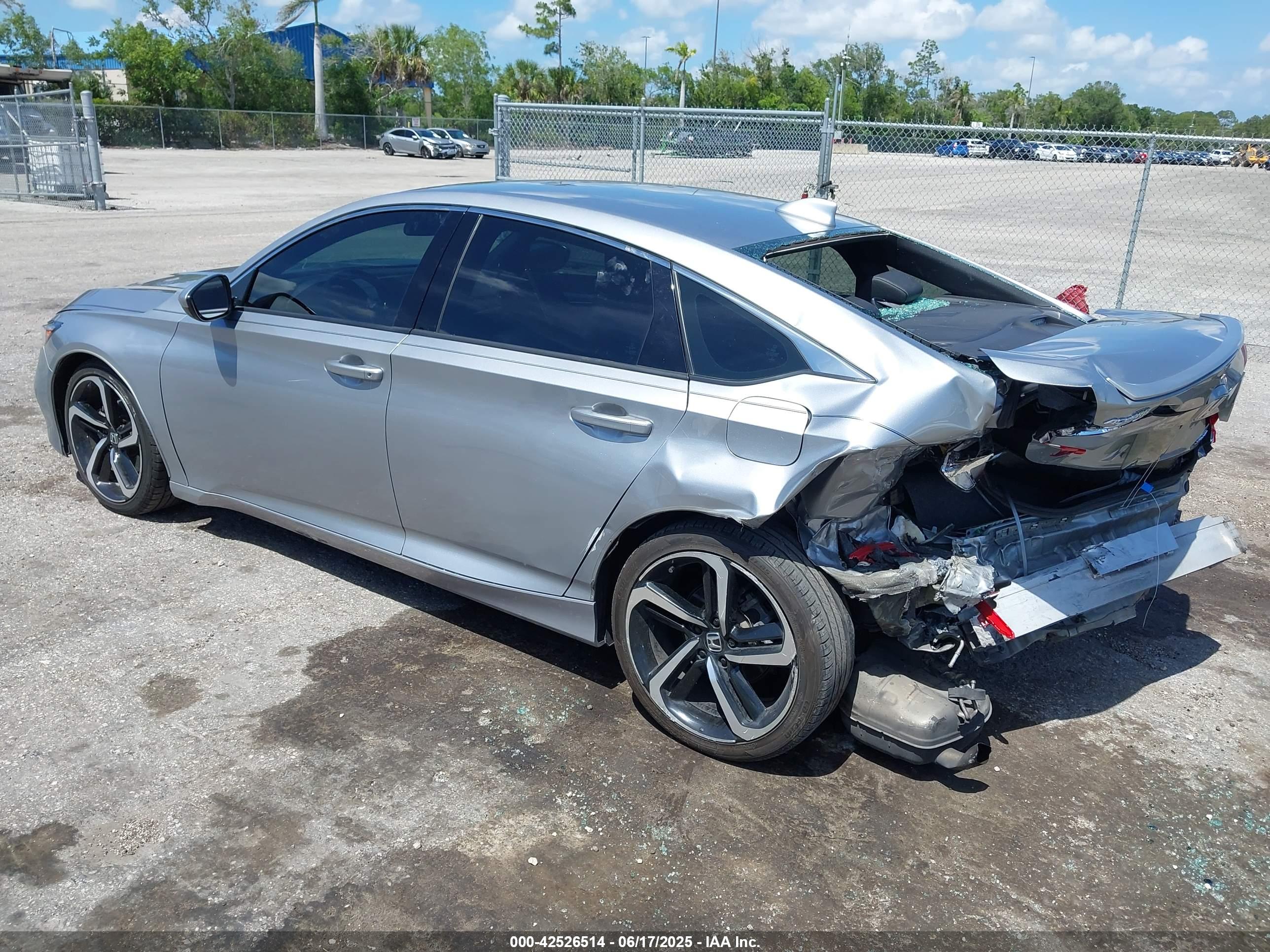 HONDA ACCORD image 3