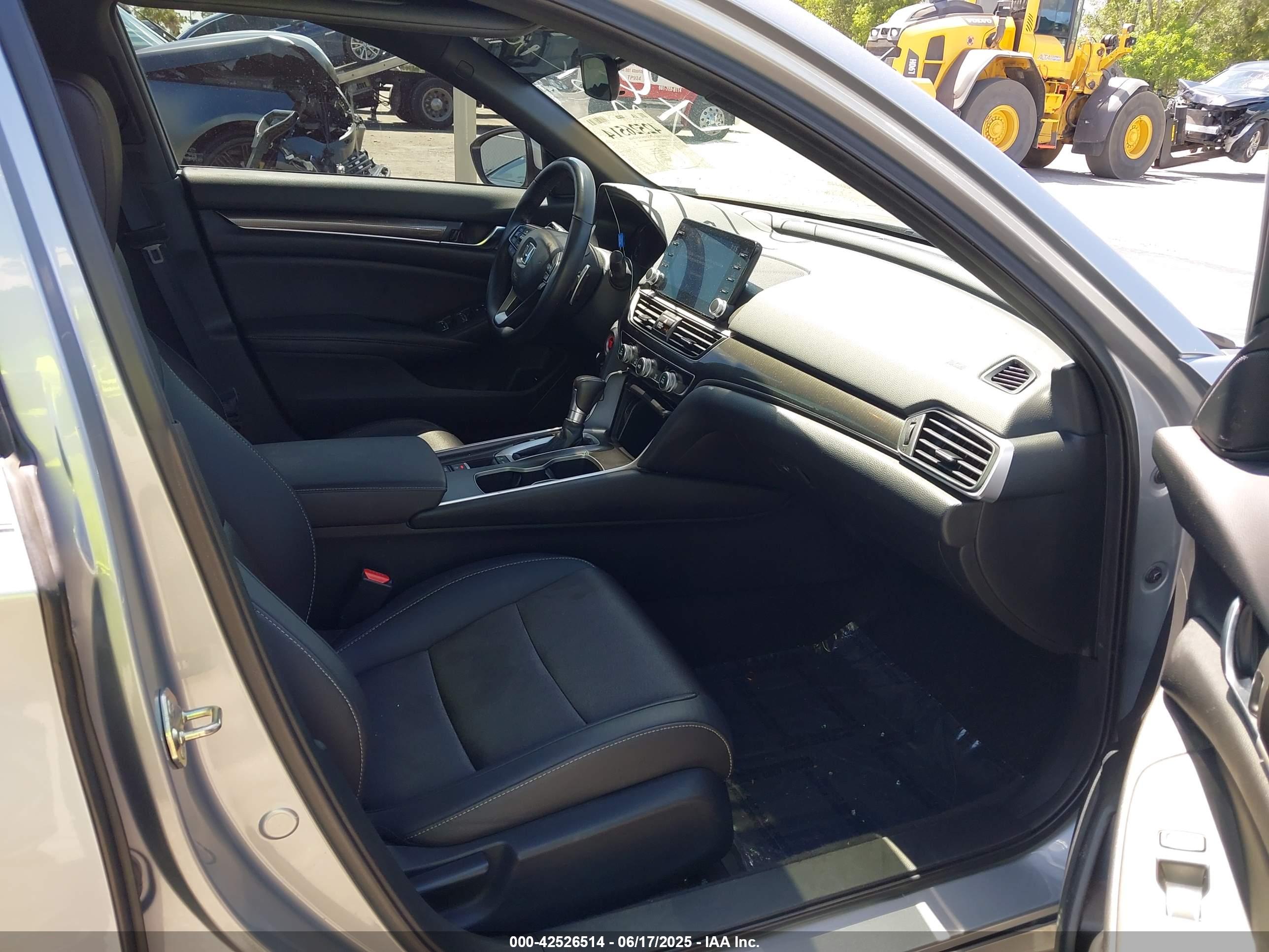 HONDA ACCORD image 5