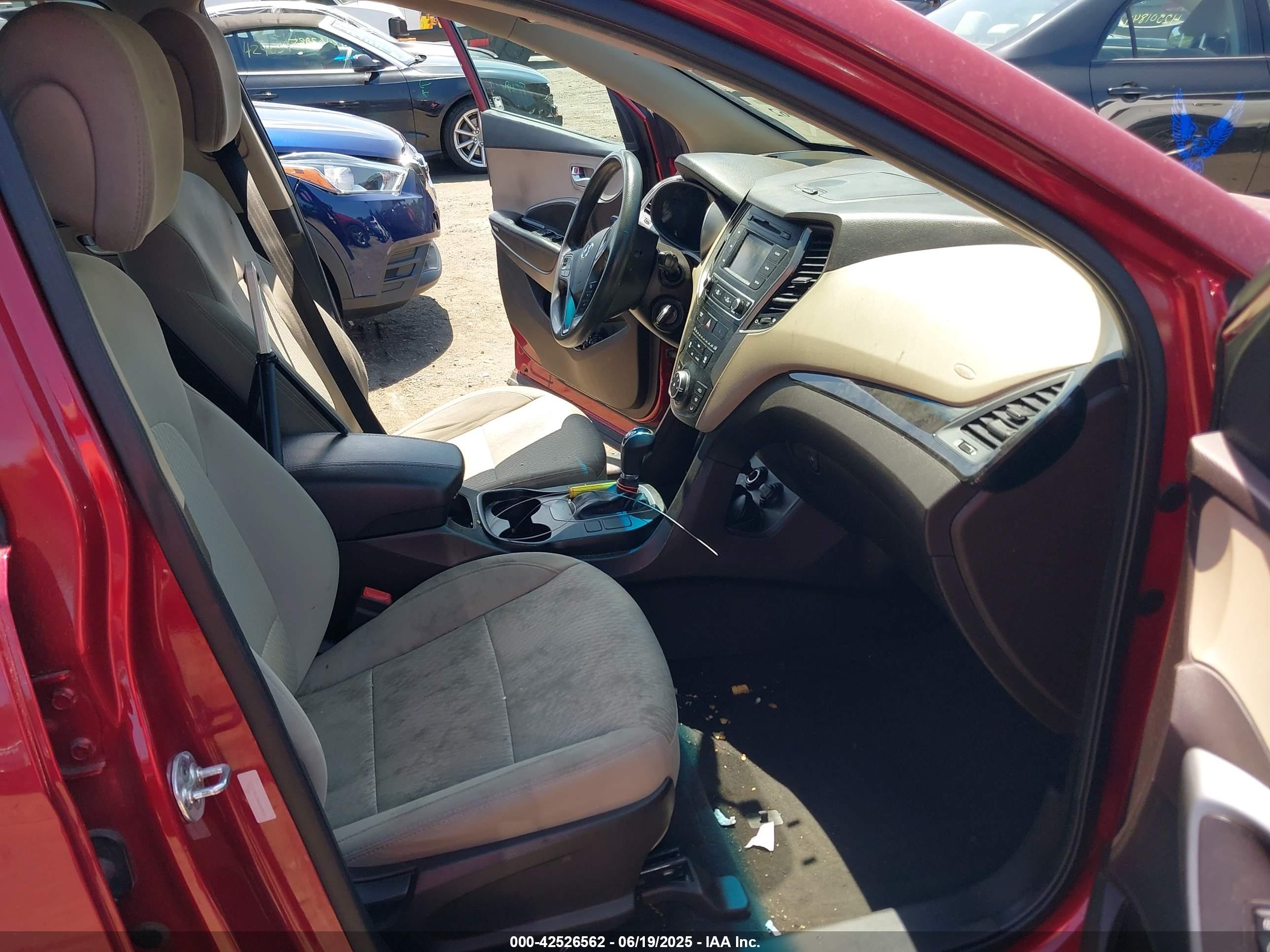 HYUNDAI SANTA image 5