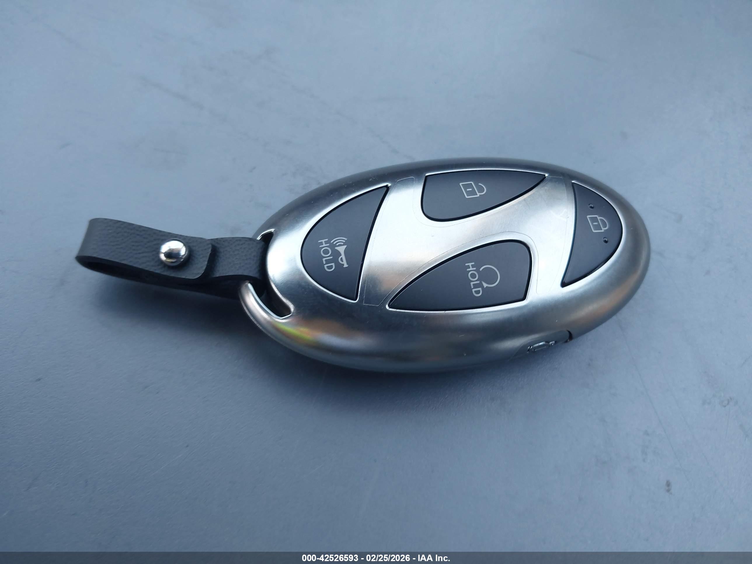 HYUNDAI SANTA image 11