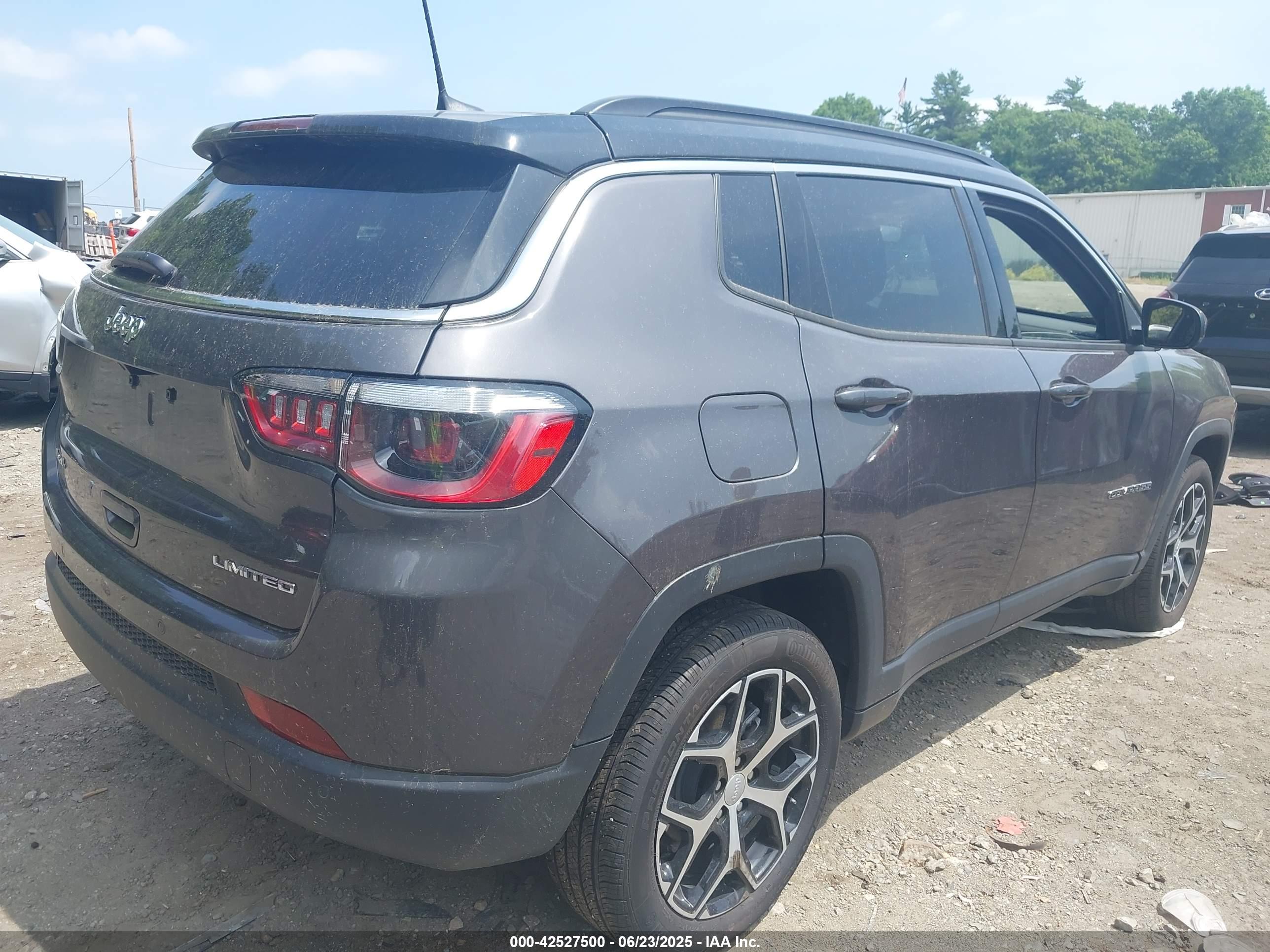 JEEP COMPASS image 4