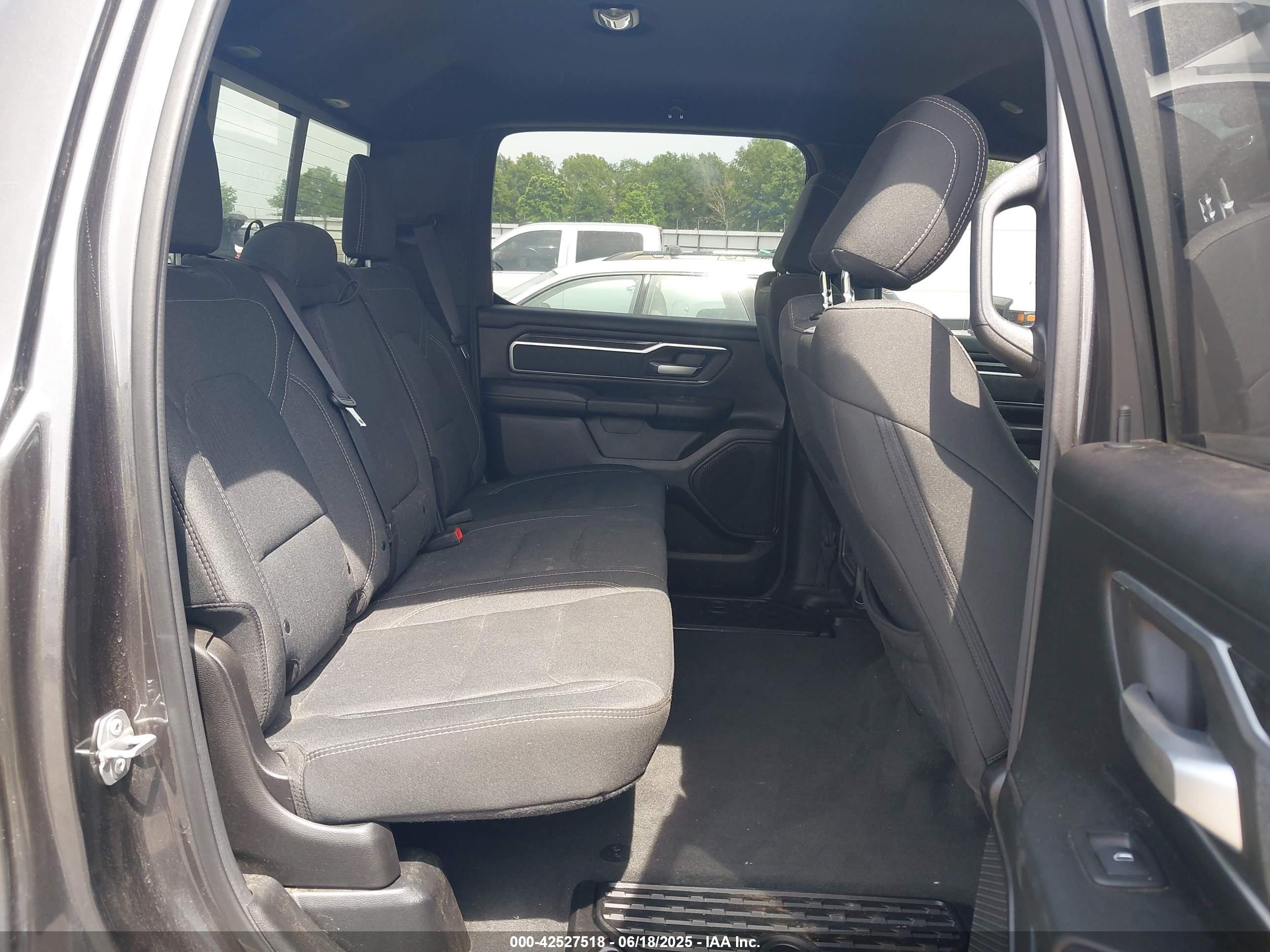 RAM 1500 image 8