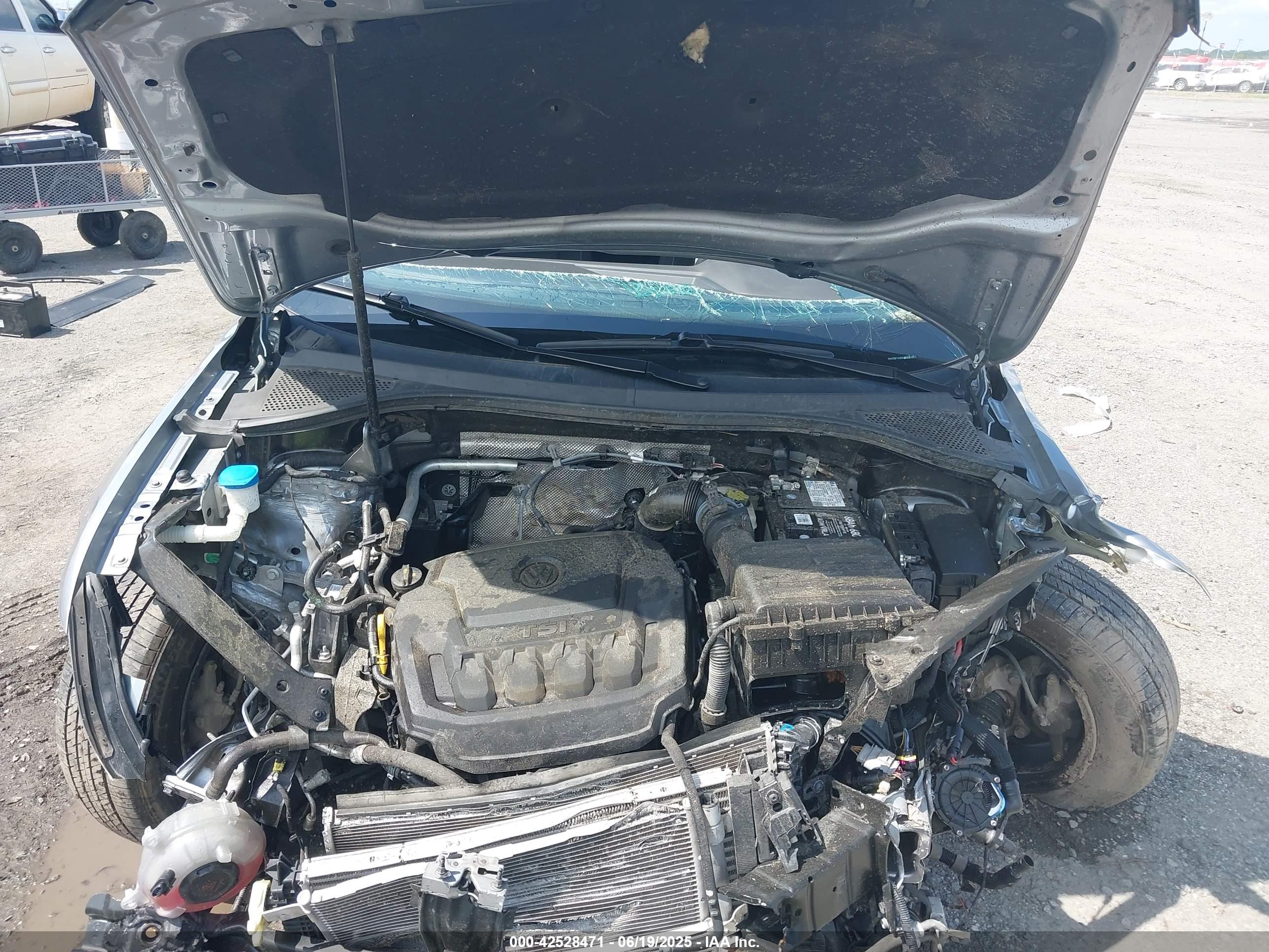 VOLKSWAGEN TIGUAN image 10