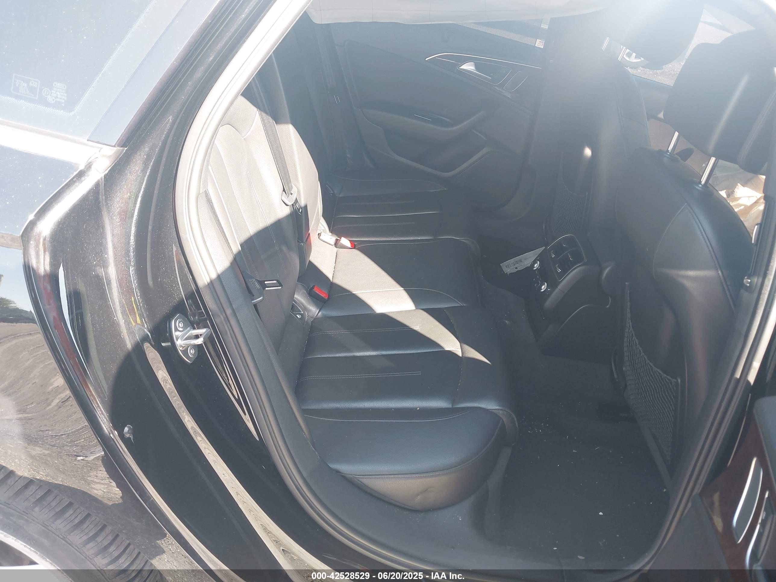 AUDI A6 image 8