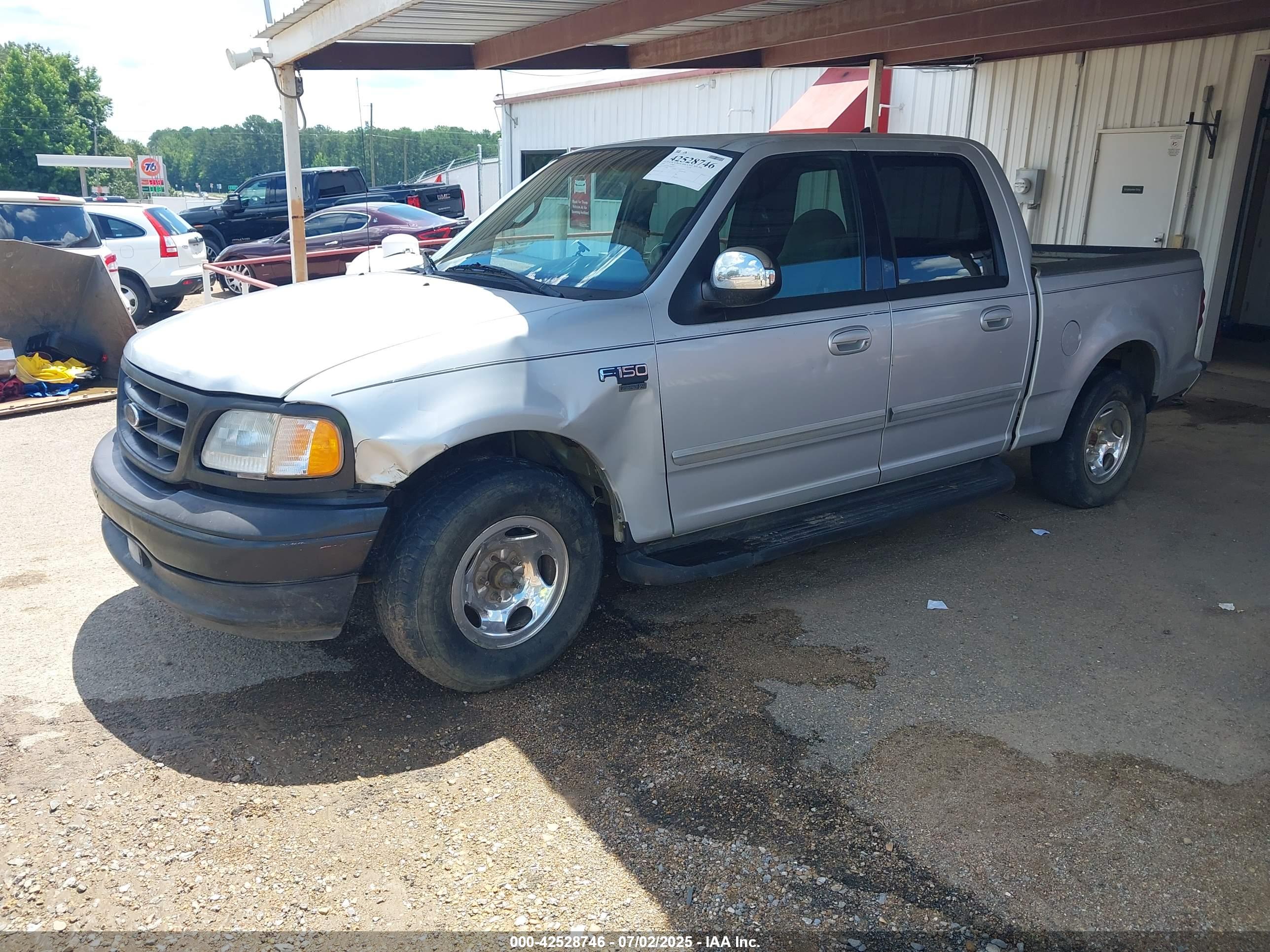 FORD F-150 image 2