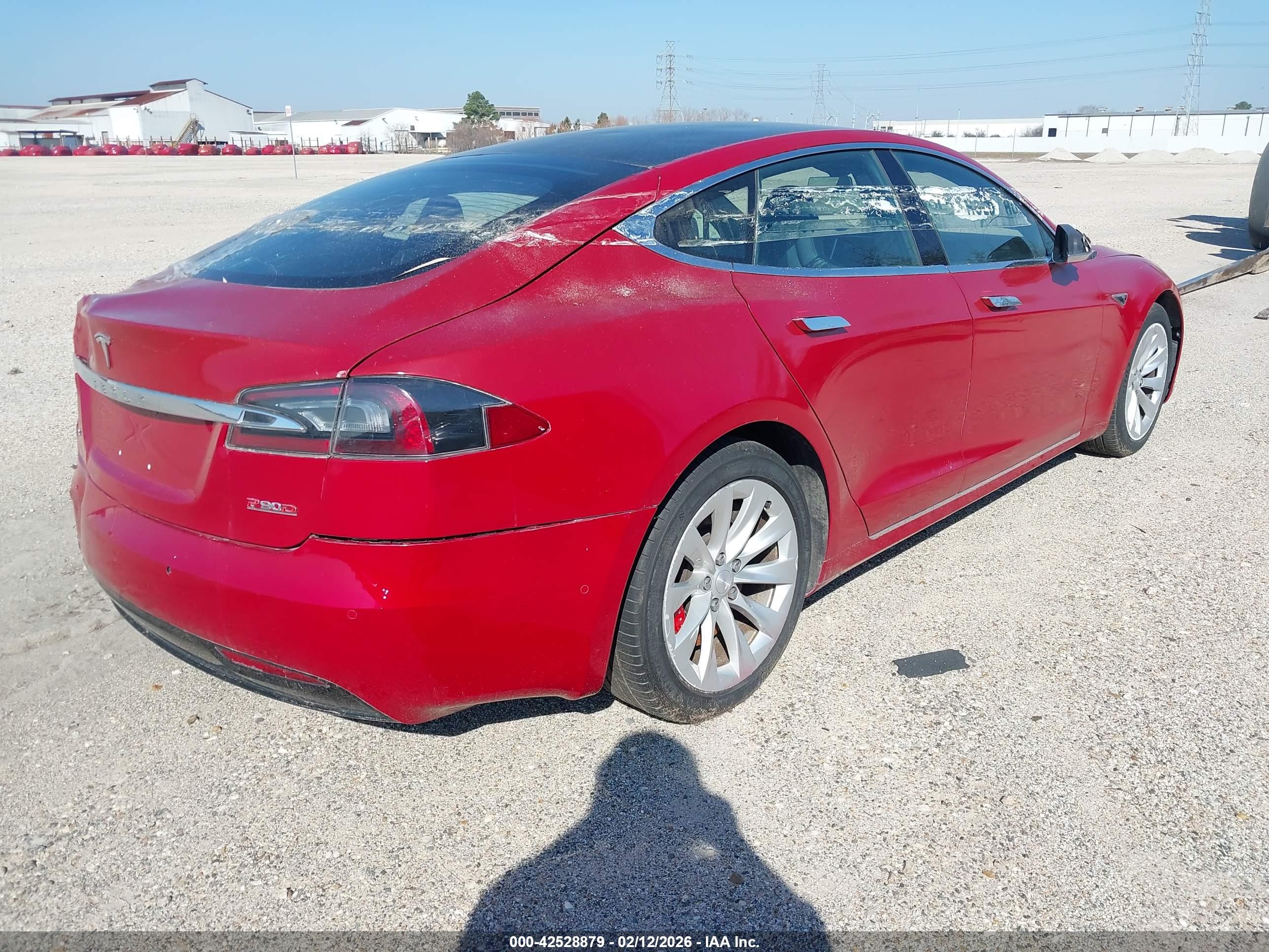 TESLA MODEL image 4