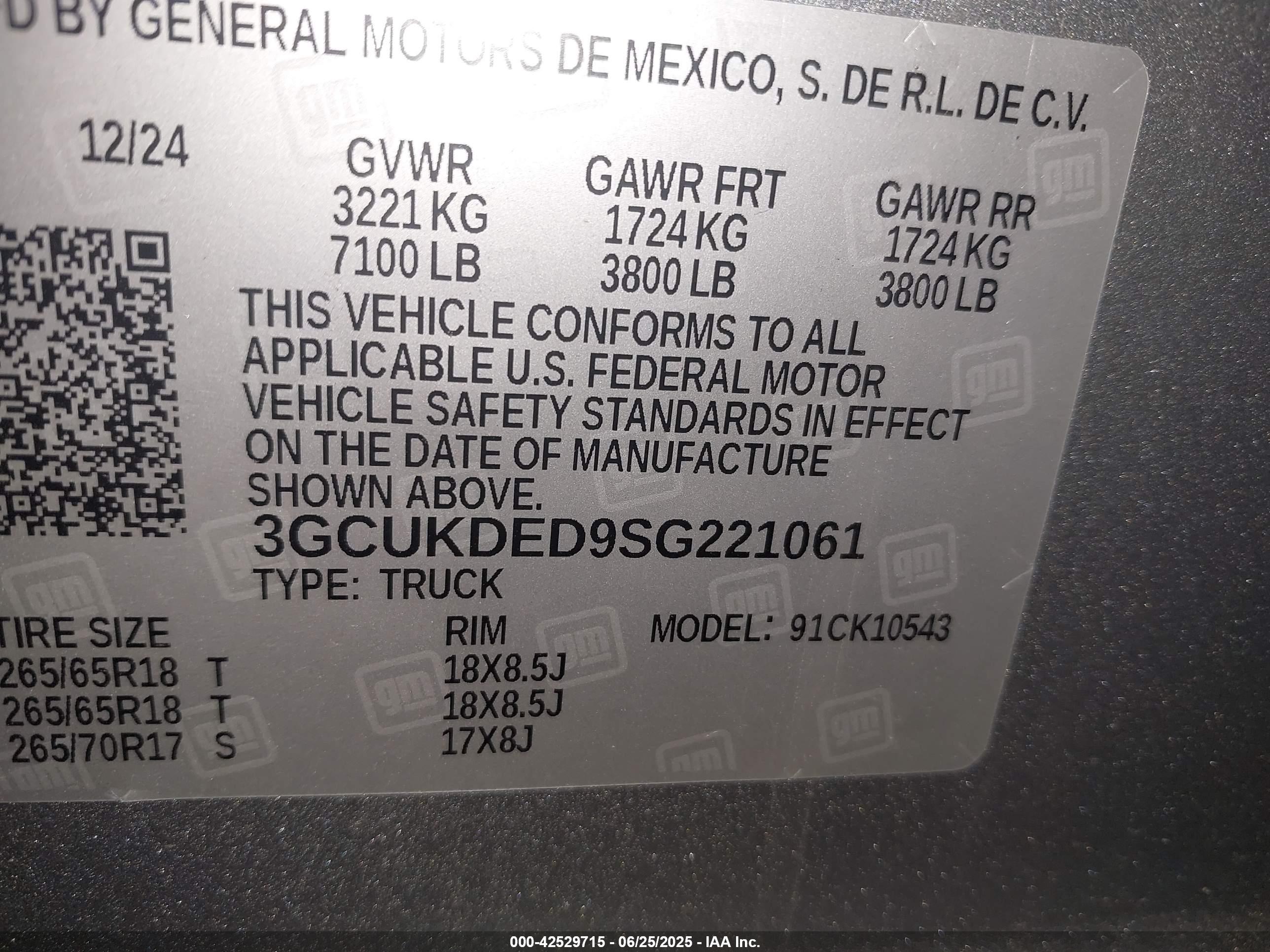 CHEVROLET SILVERADO image 9