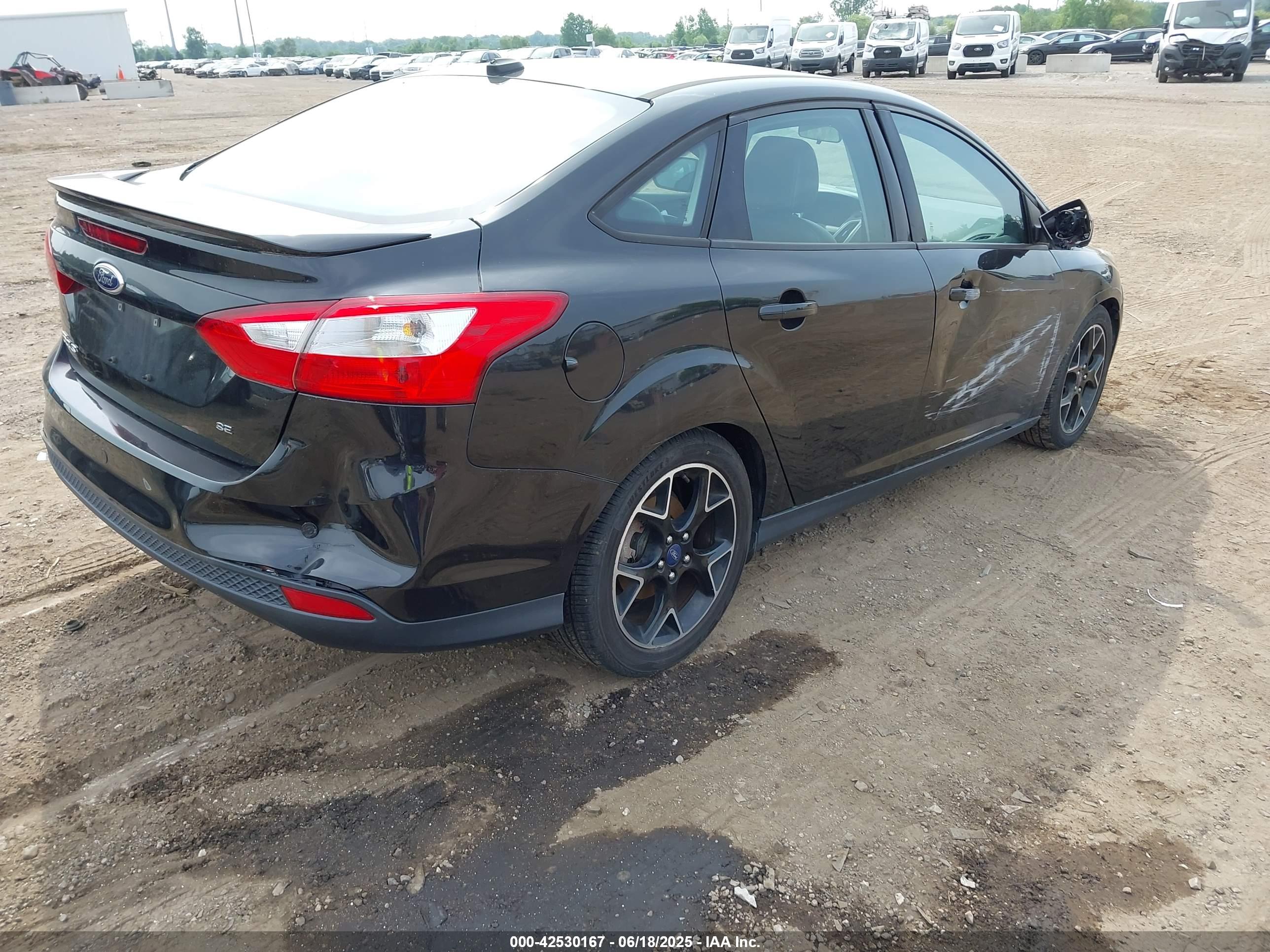 FORD FOCUS image 4