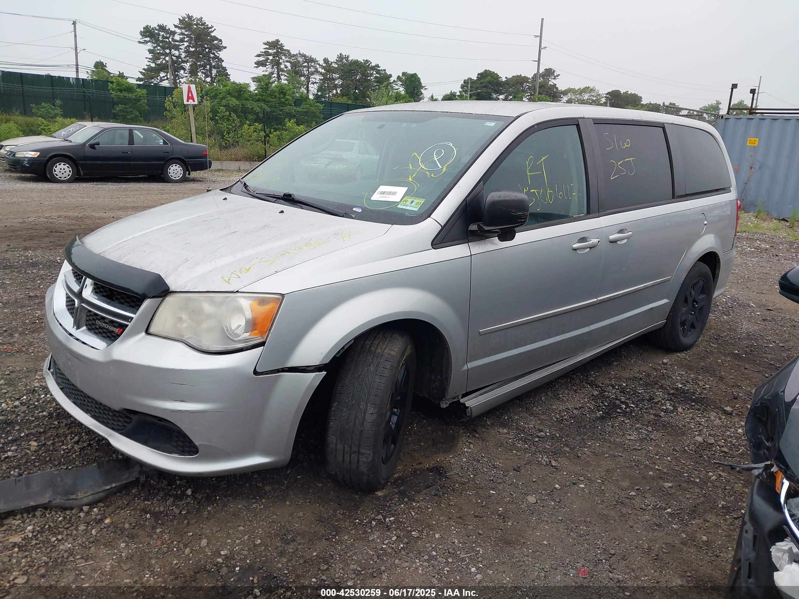 DODGE GRAND image 2