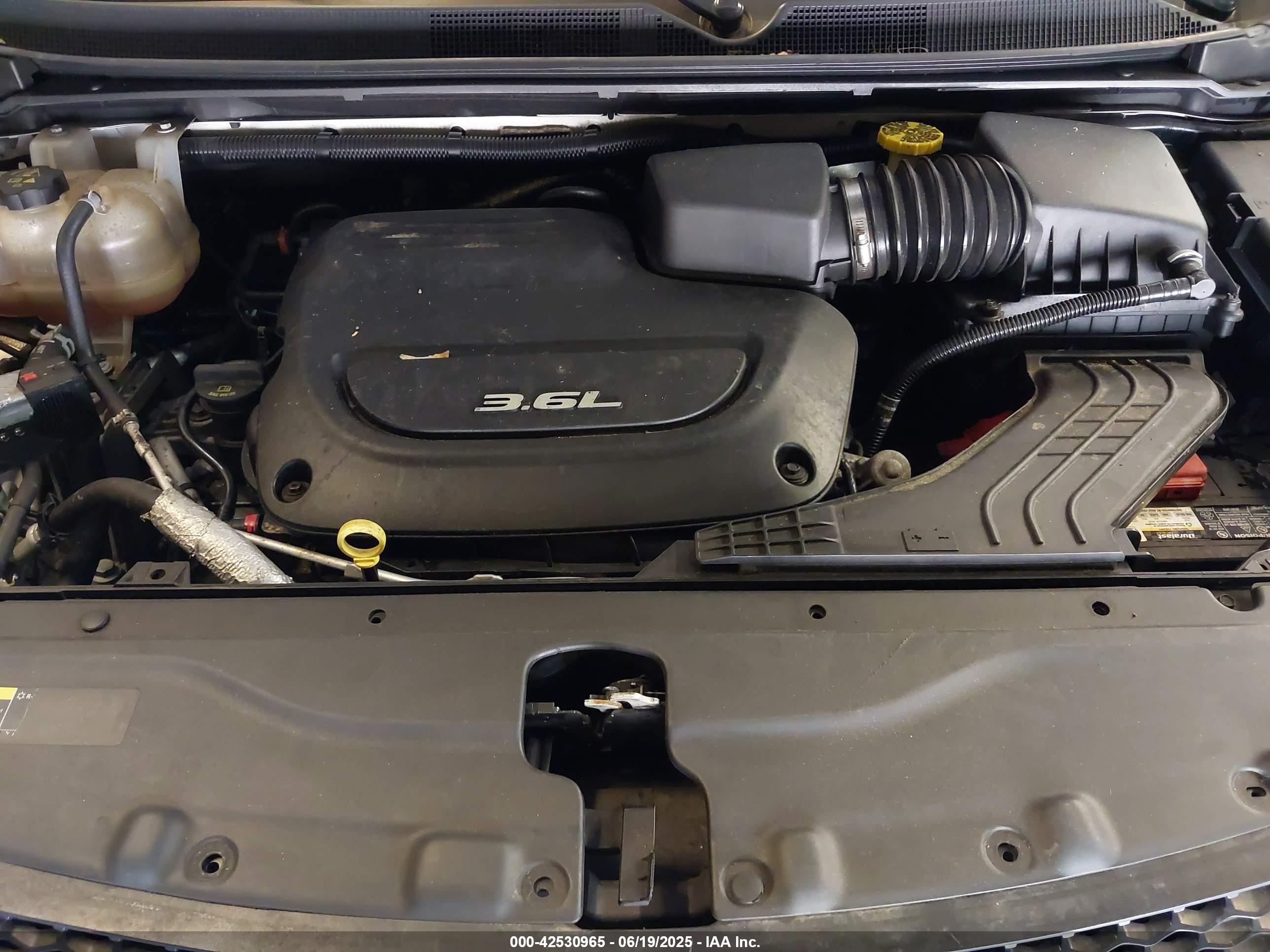 CHRYSLER PACIFICA image 10