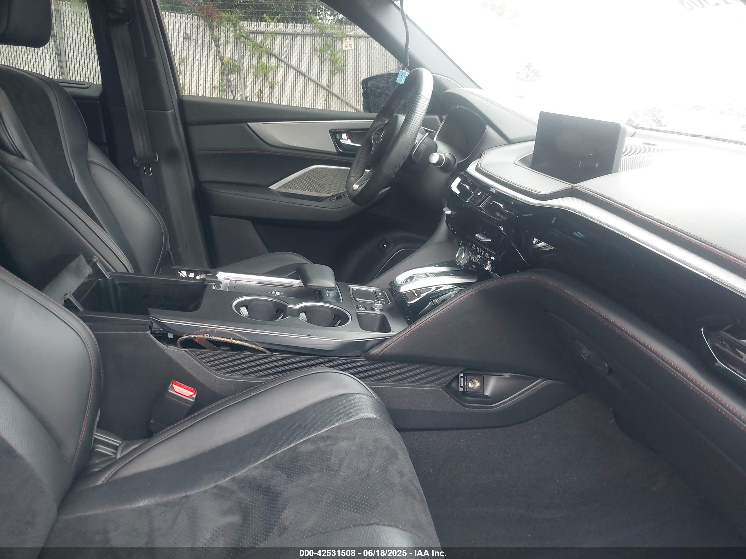 ACURA MDX image 5