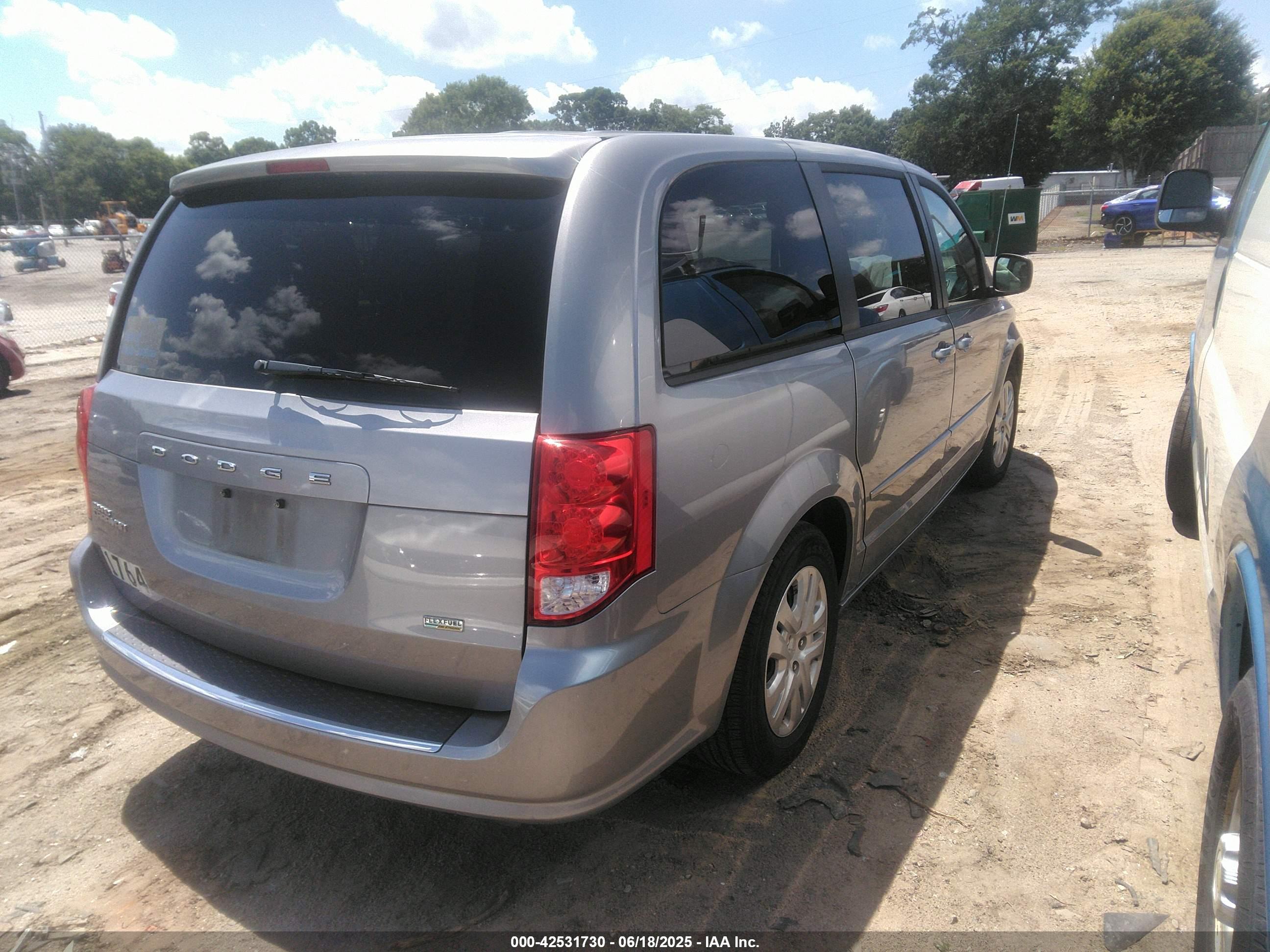 DODGE GRAND image 4