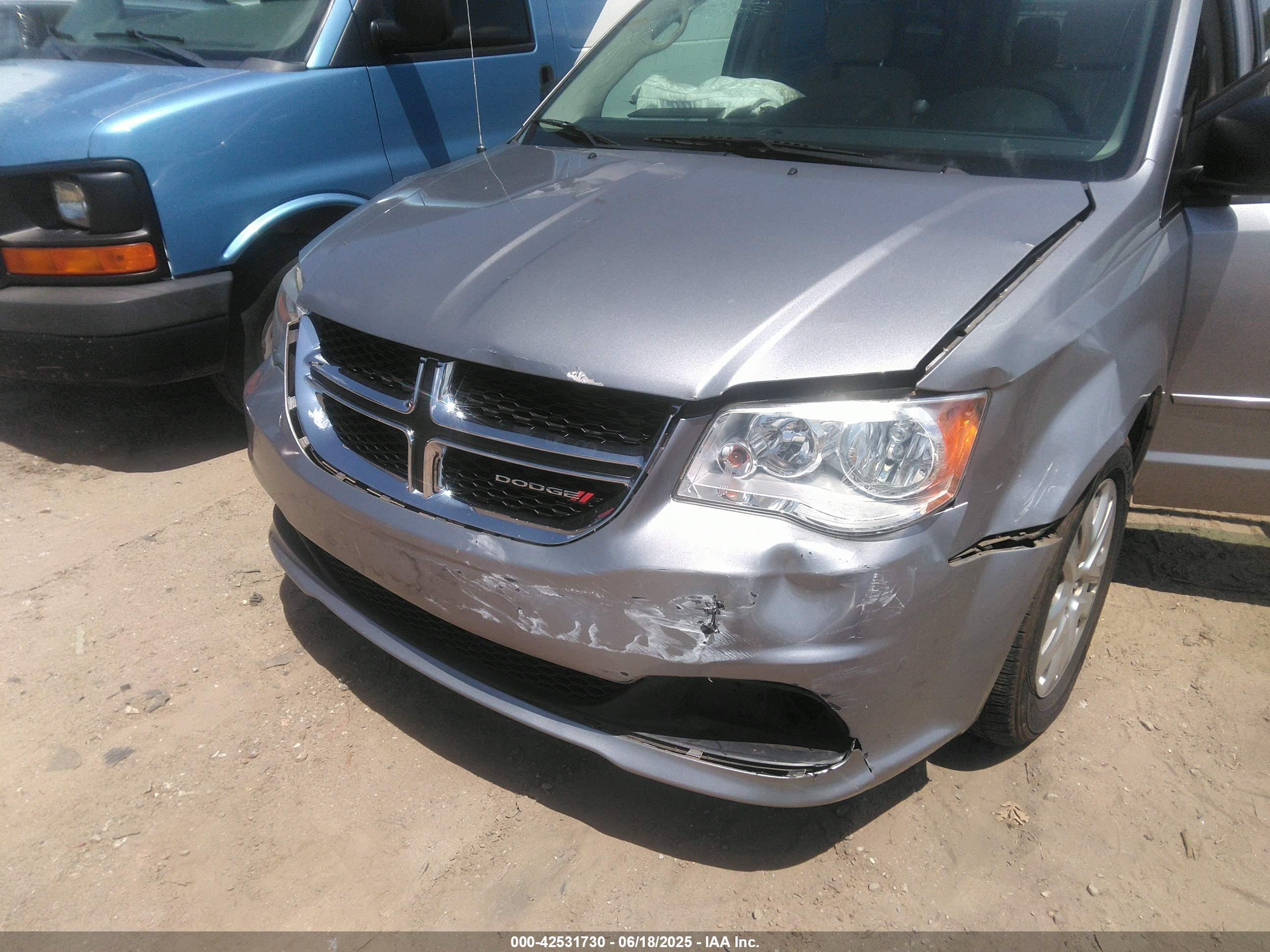 DODGE GRAND image 6