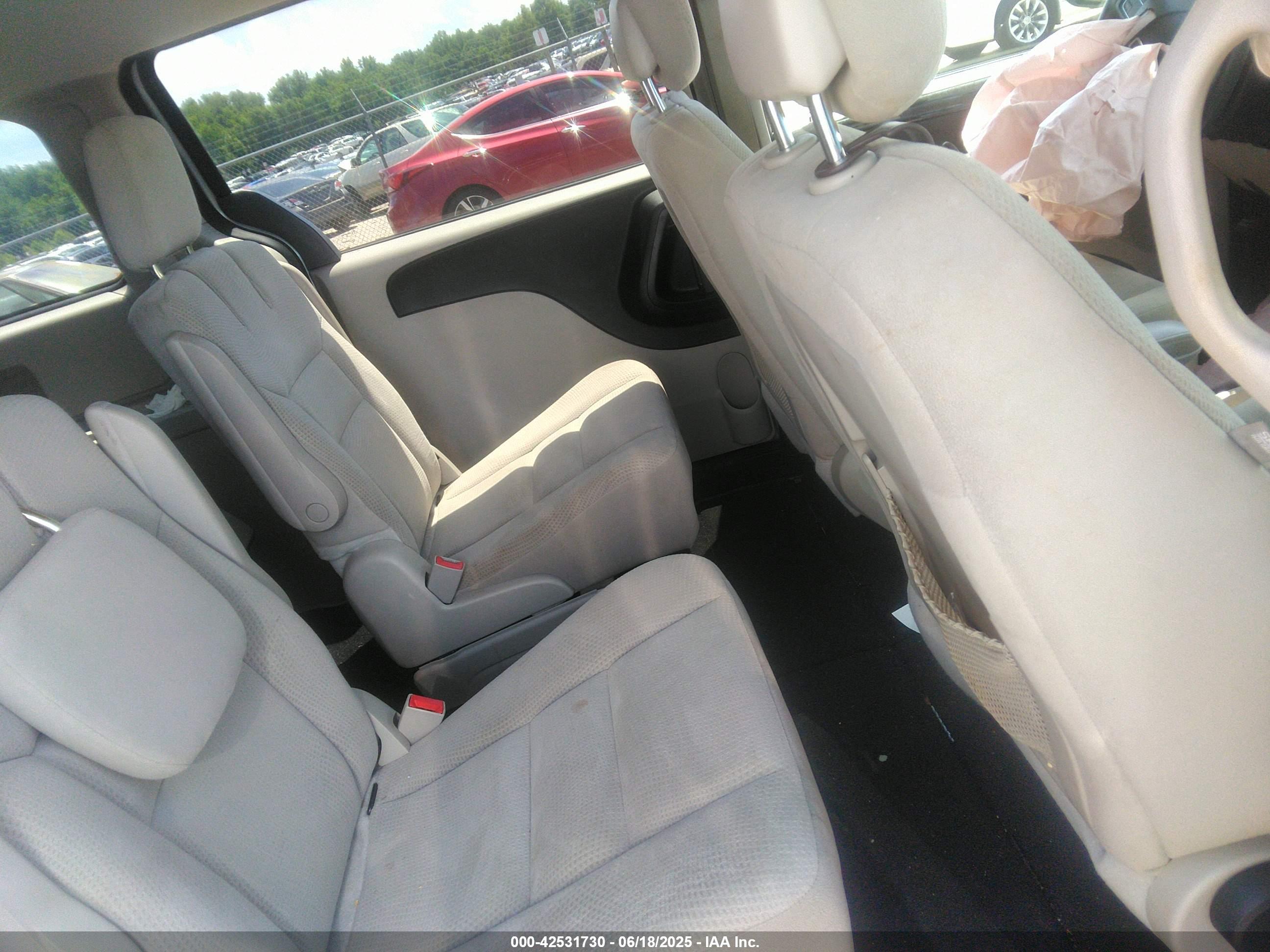 DODGE GRAND image 8
