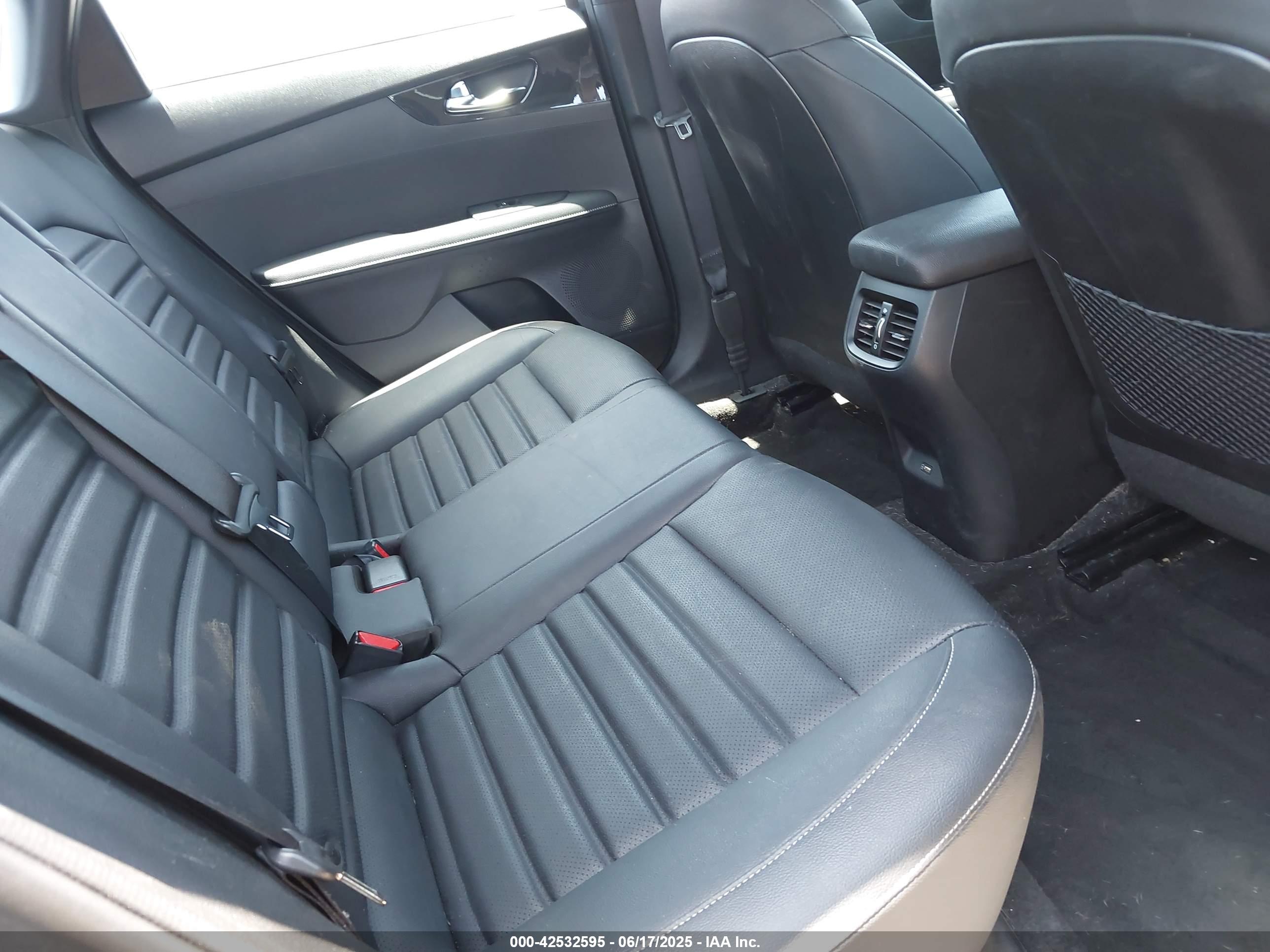 KIA FORTE image 8