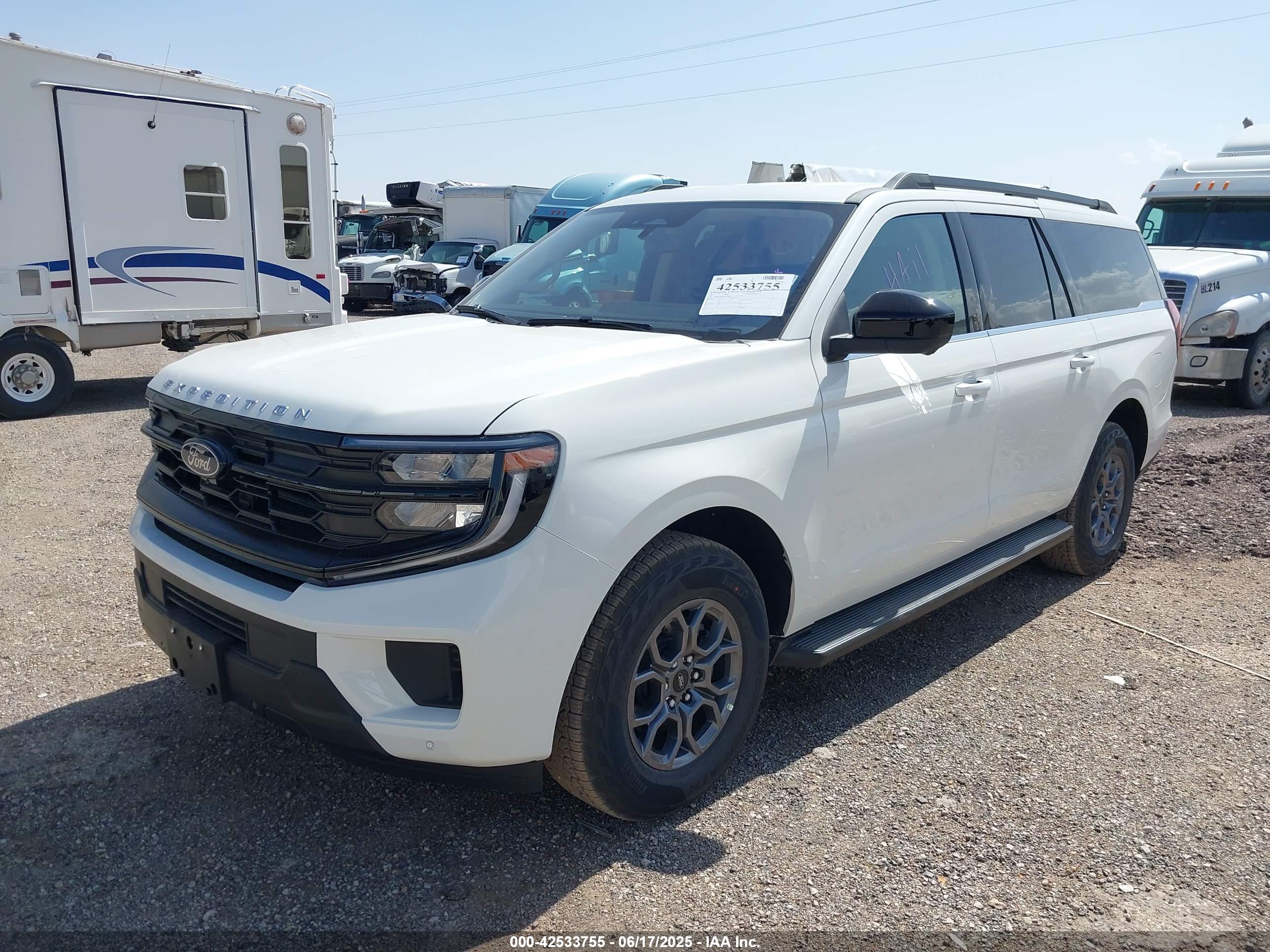 FORD EXPEDITION image 2