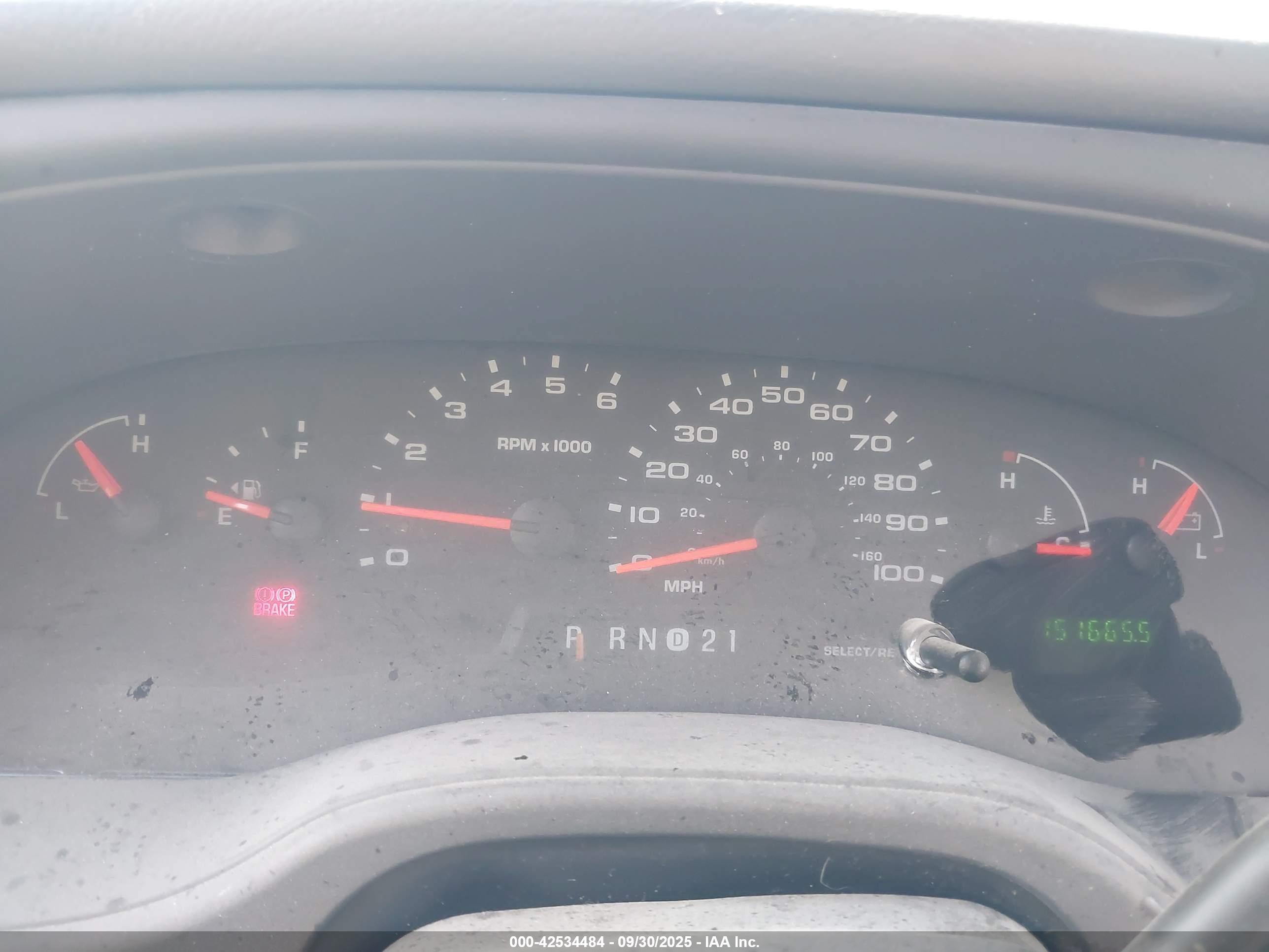 FORD E-250 image 7