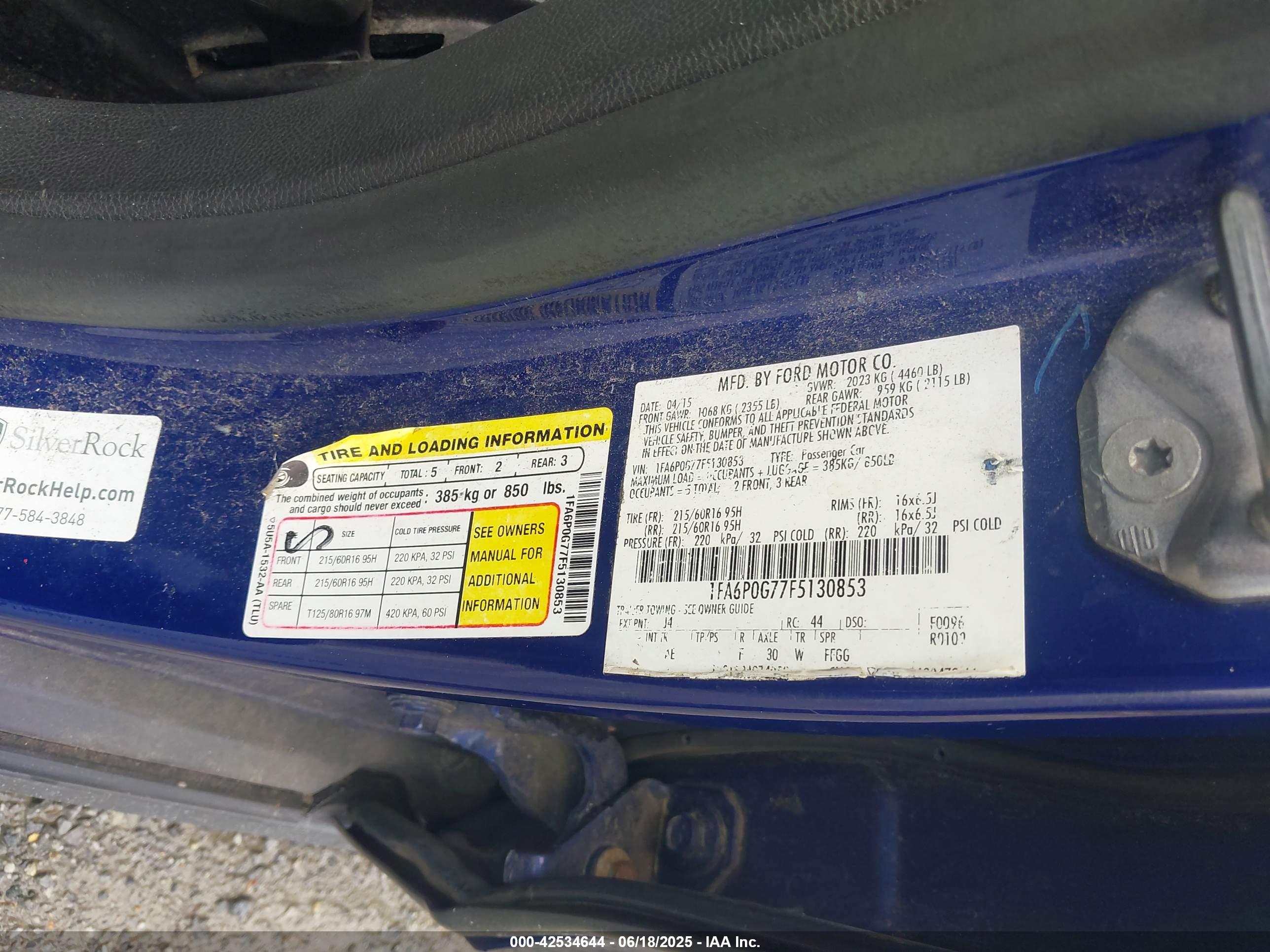FORD FUSION image 9