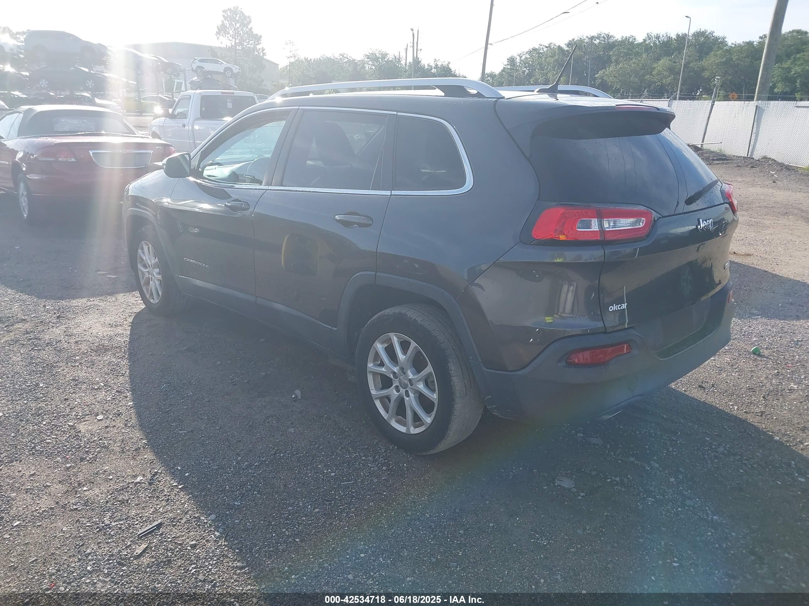 JEEP CHEROKEE image 3