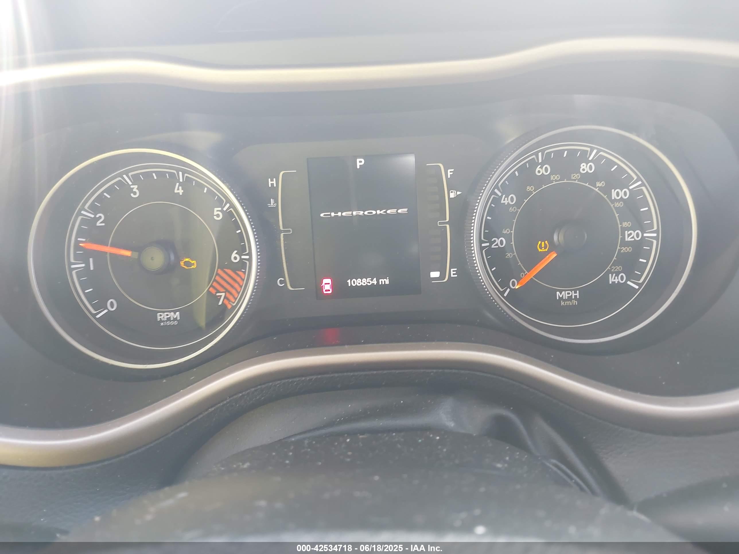 JEEP CHEROKEE image 7