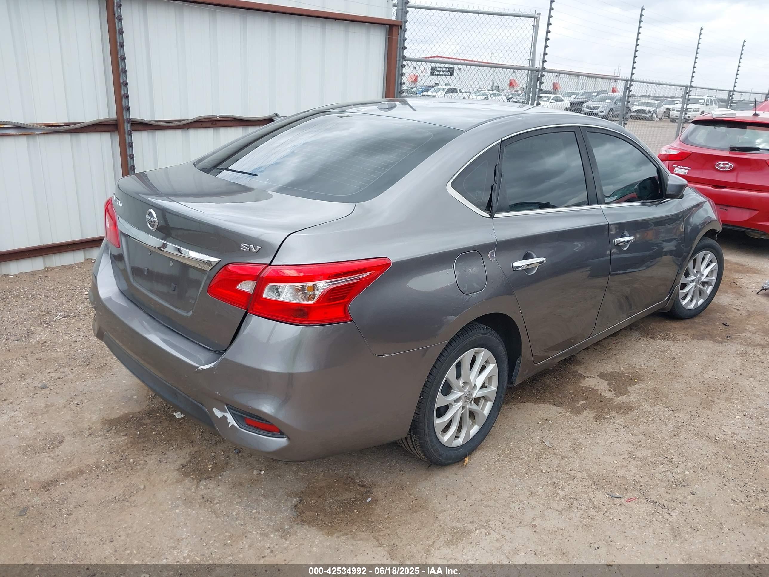 NISSAN SENTRA image 4