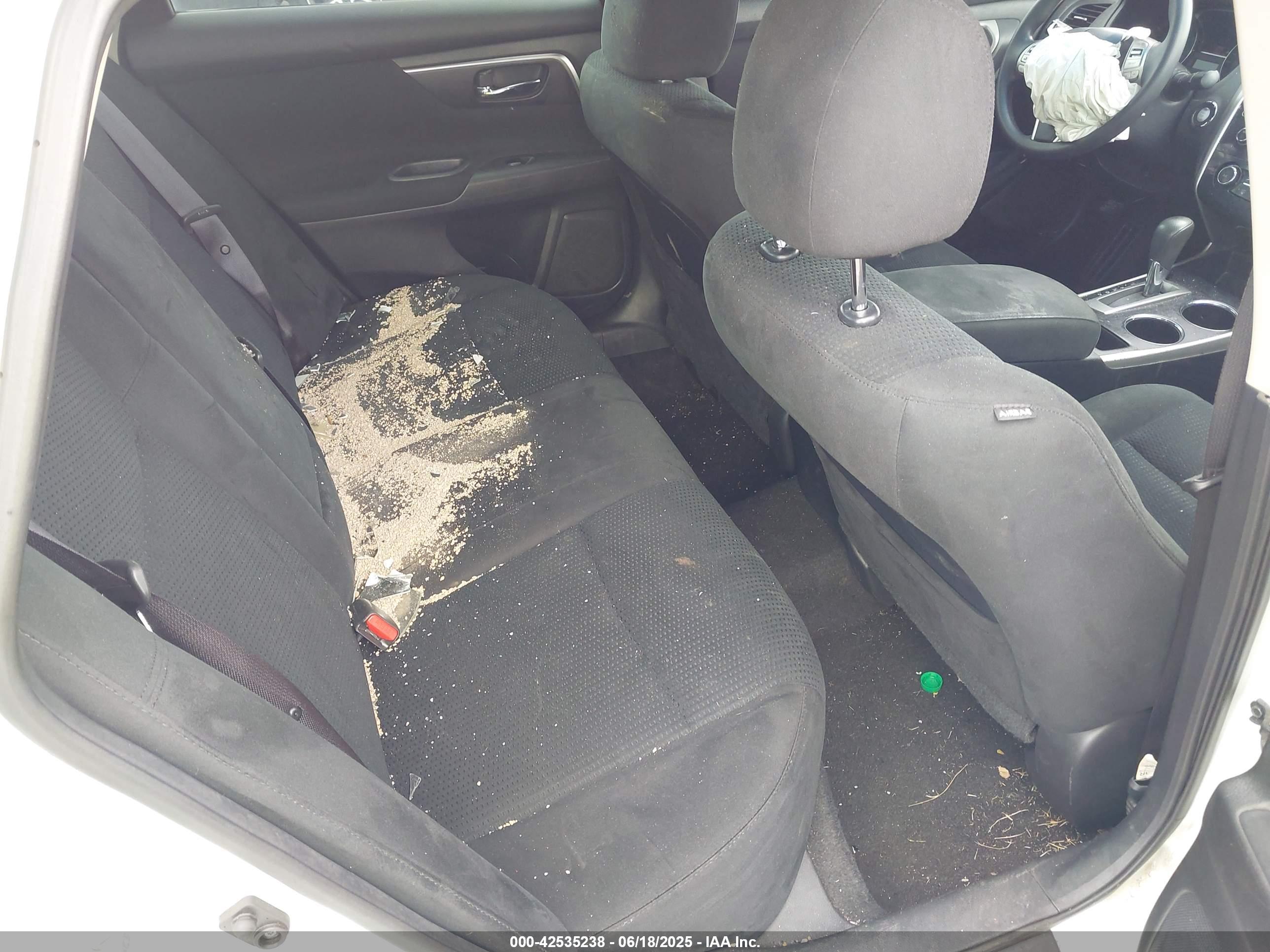 NISSAN ALTIMA image 8