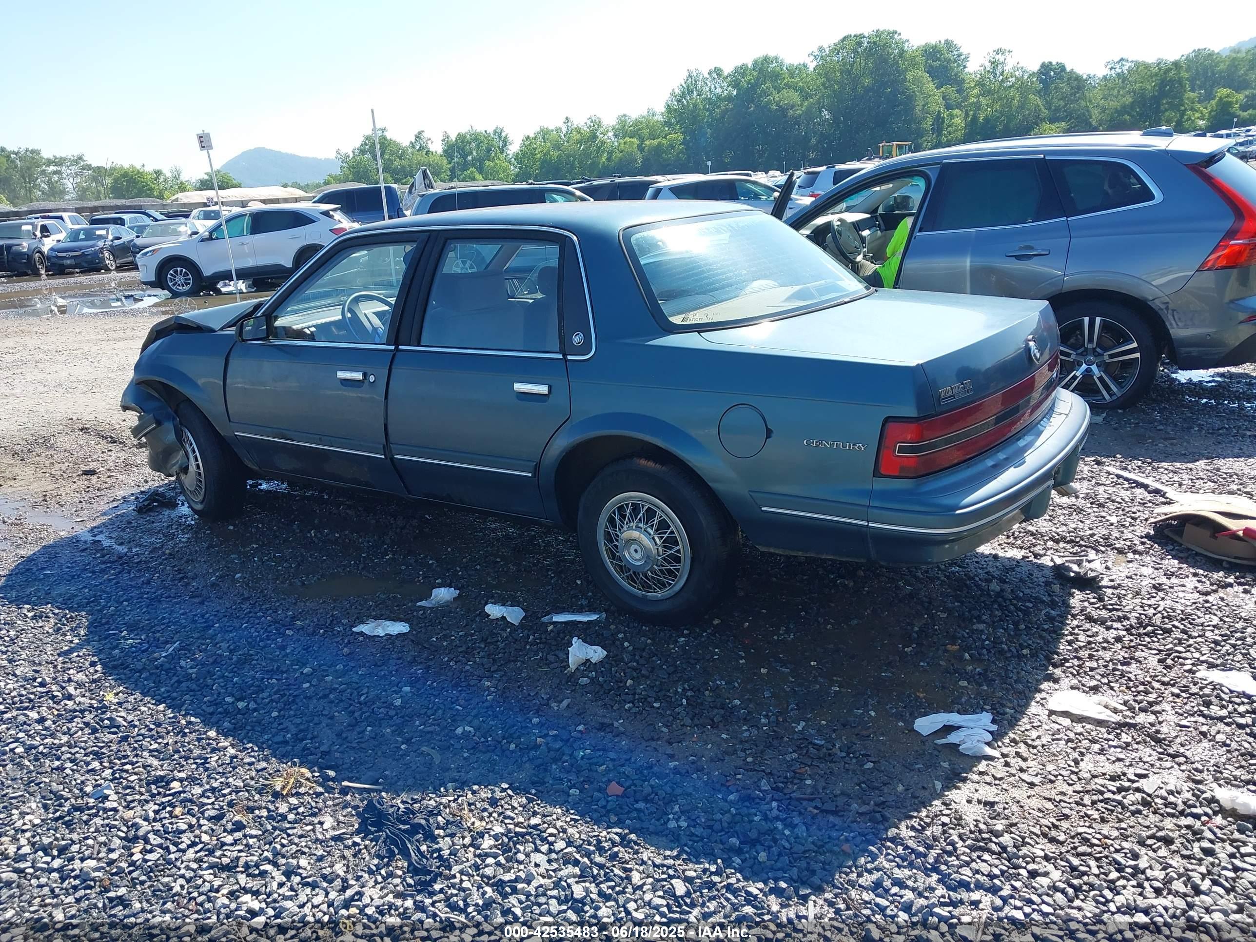 BUICK CENTURY image 3