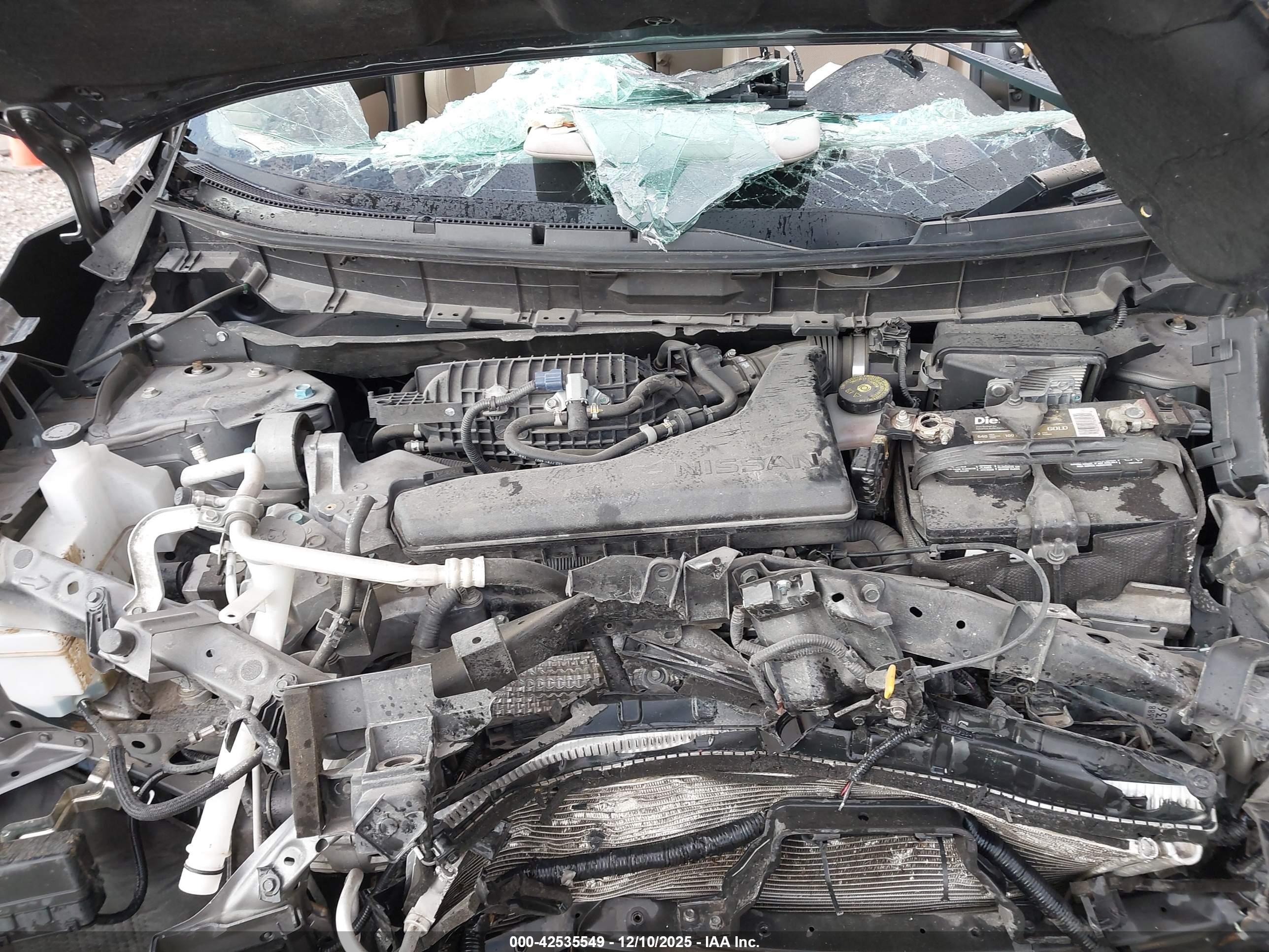 NISSAN ROGUE image 10