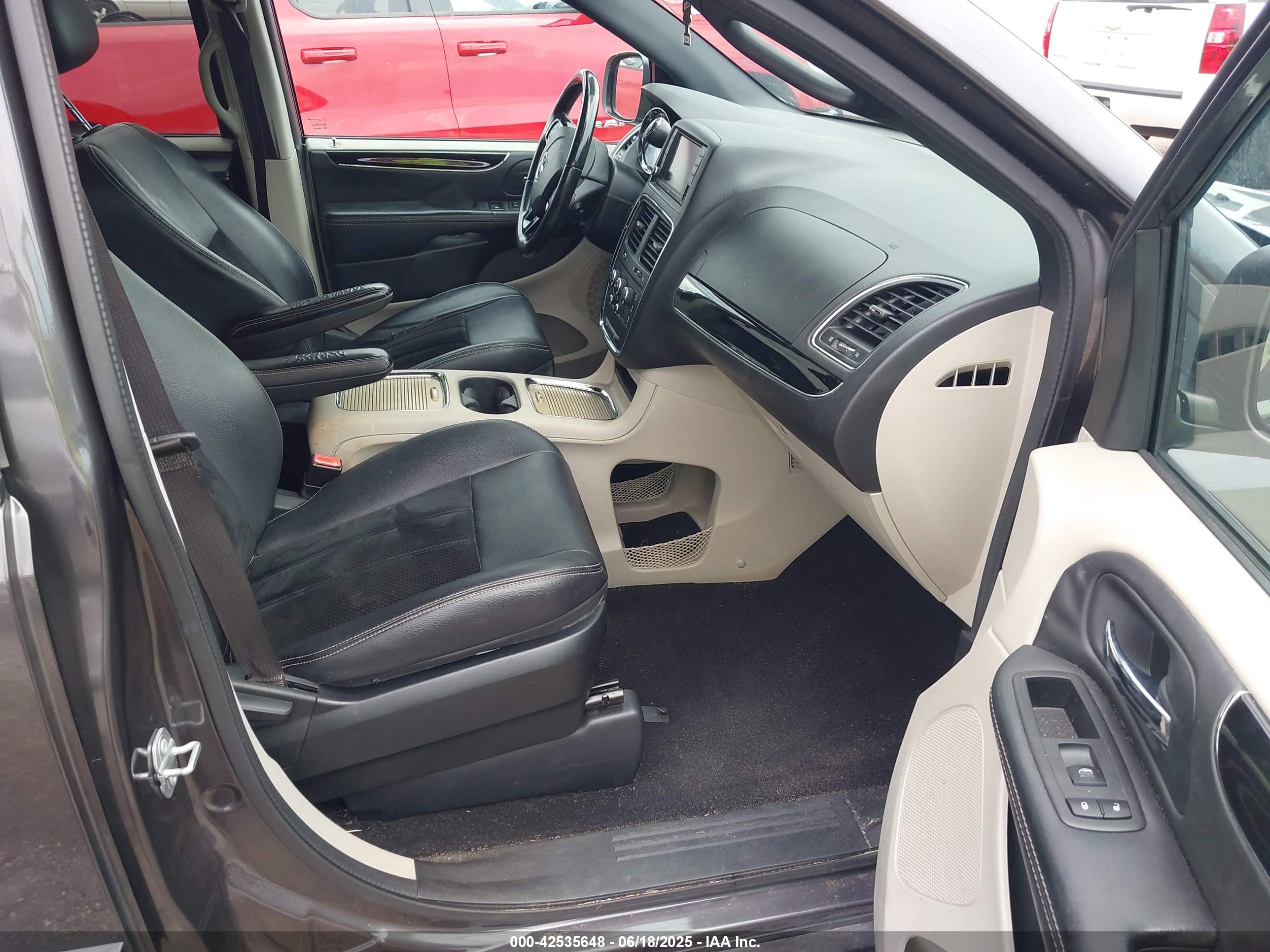 DODGE GRAND image 5