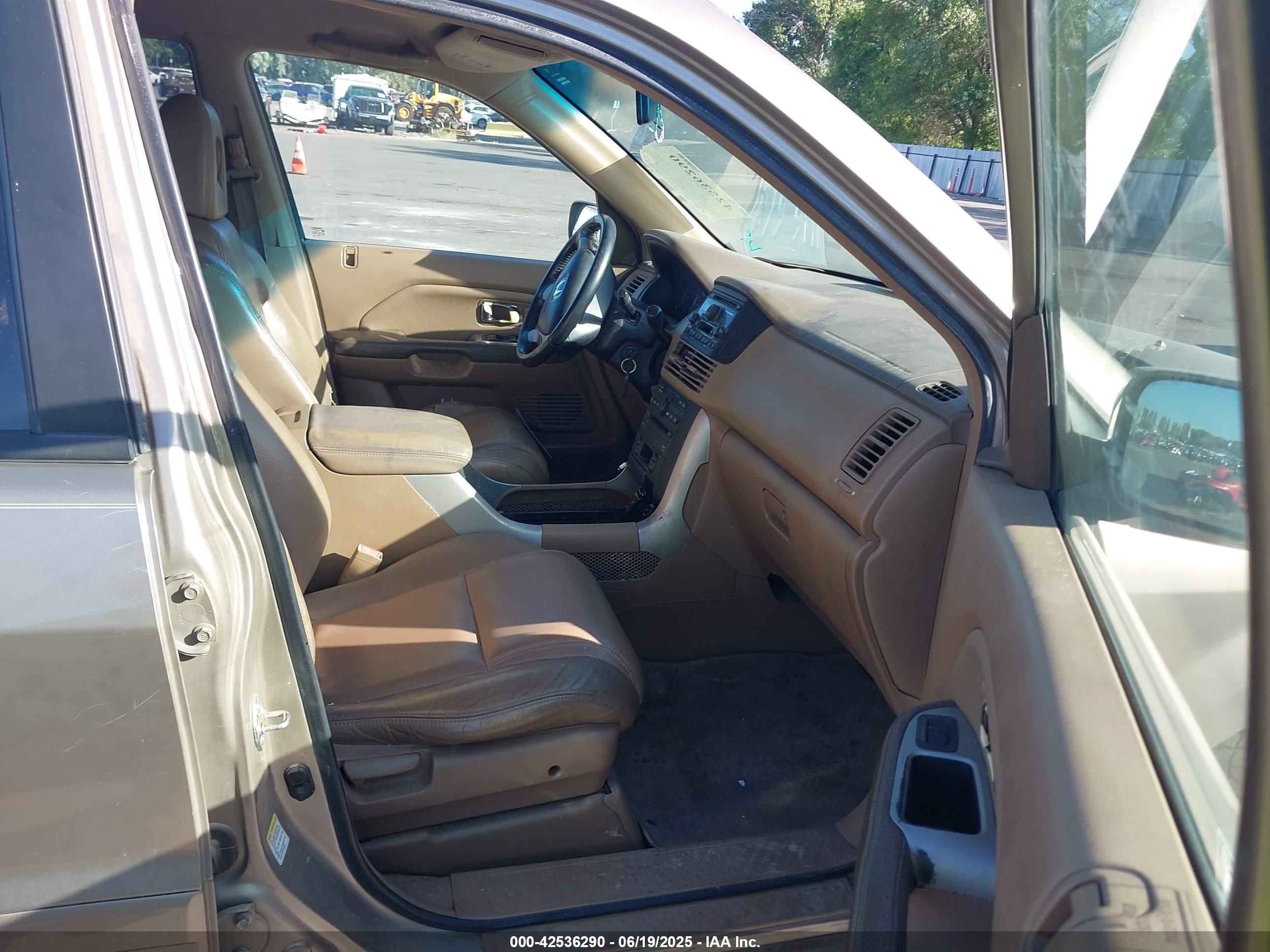 HONDA PILOT image 5