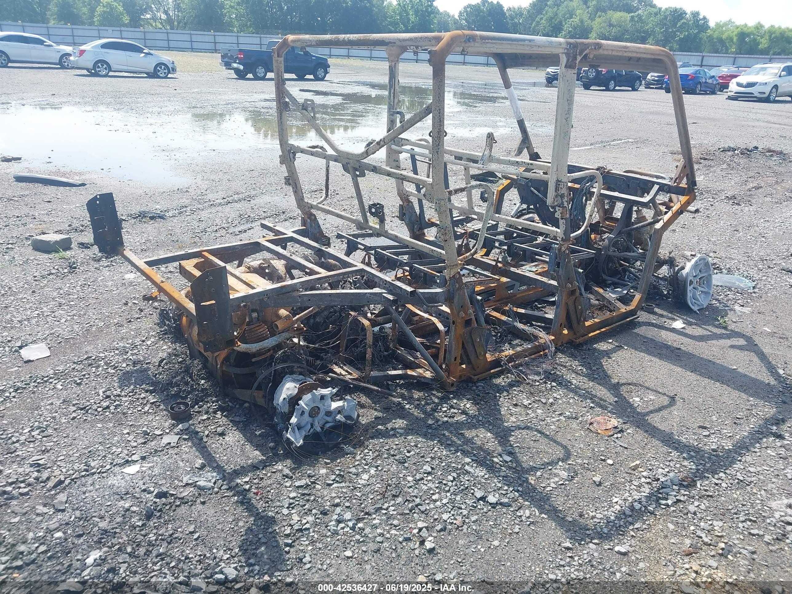 CAN-AM DEFENDER image 4