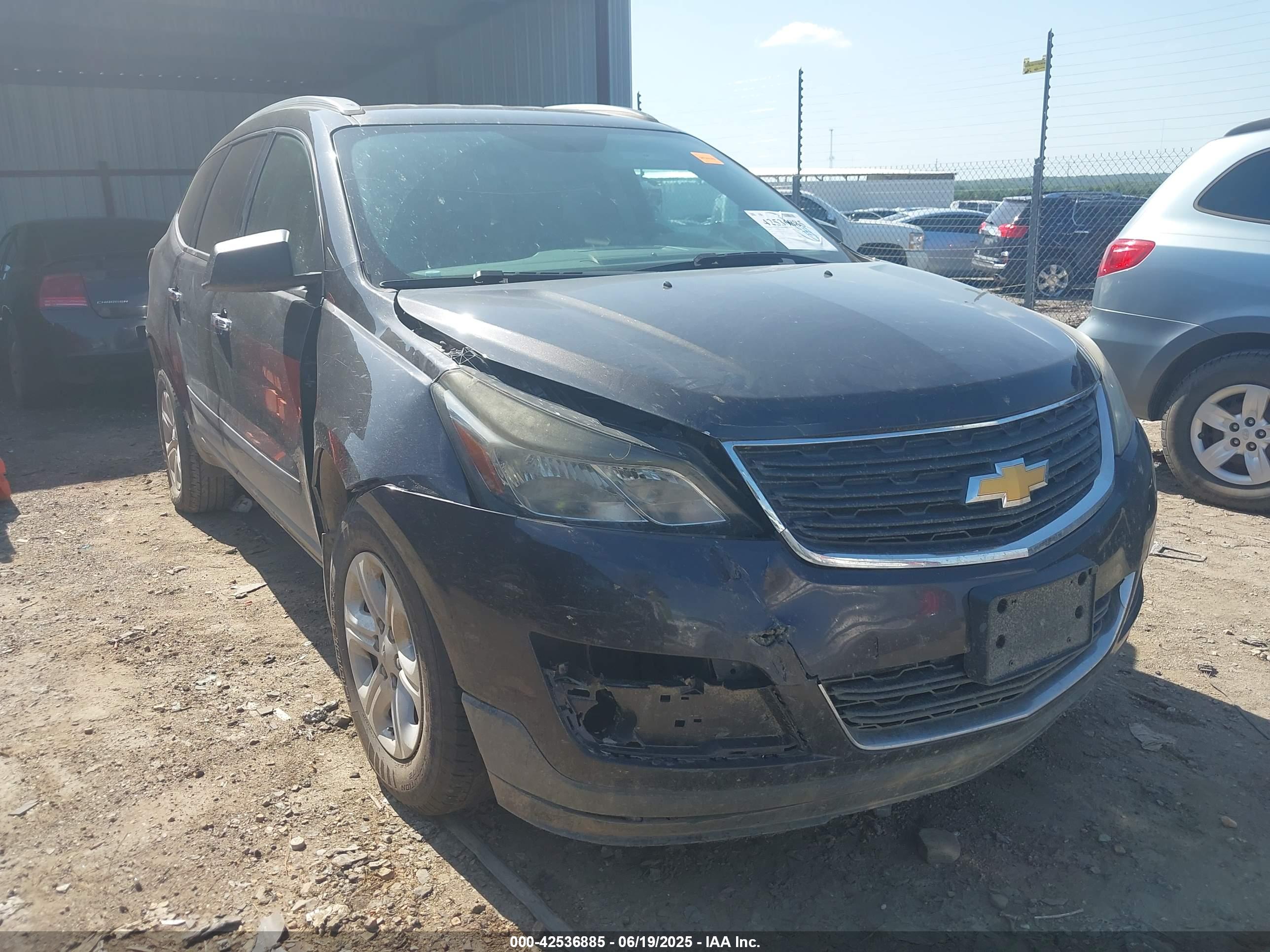 CHEVROLET TRAVERSE image 6