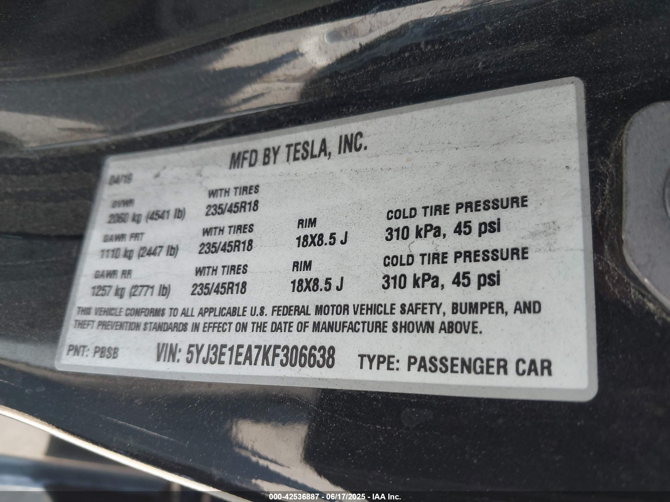 TESLA MODEL image 9