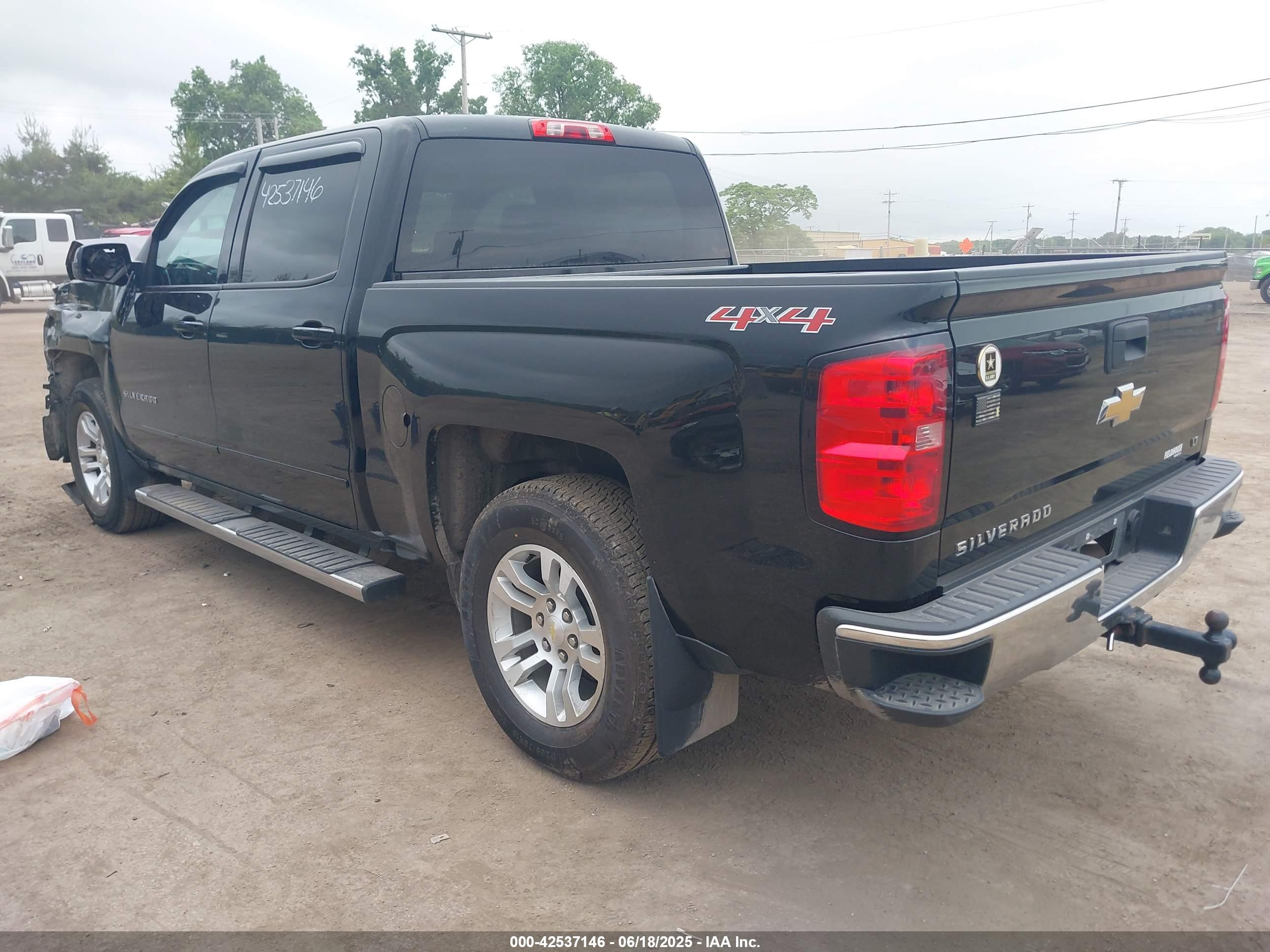 CHEVROLET SILVERADO image 3