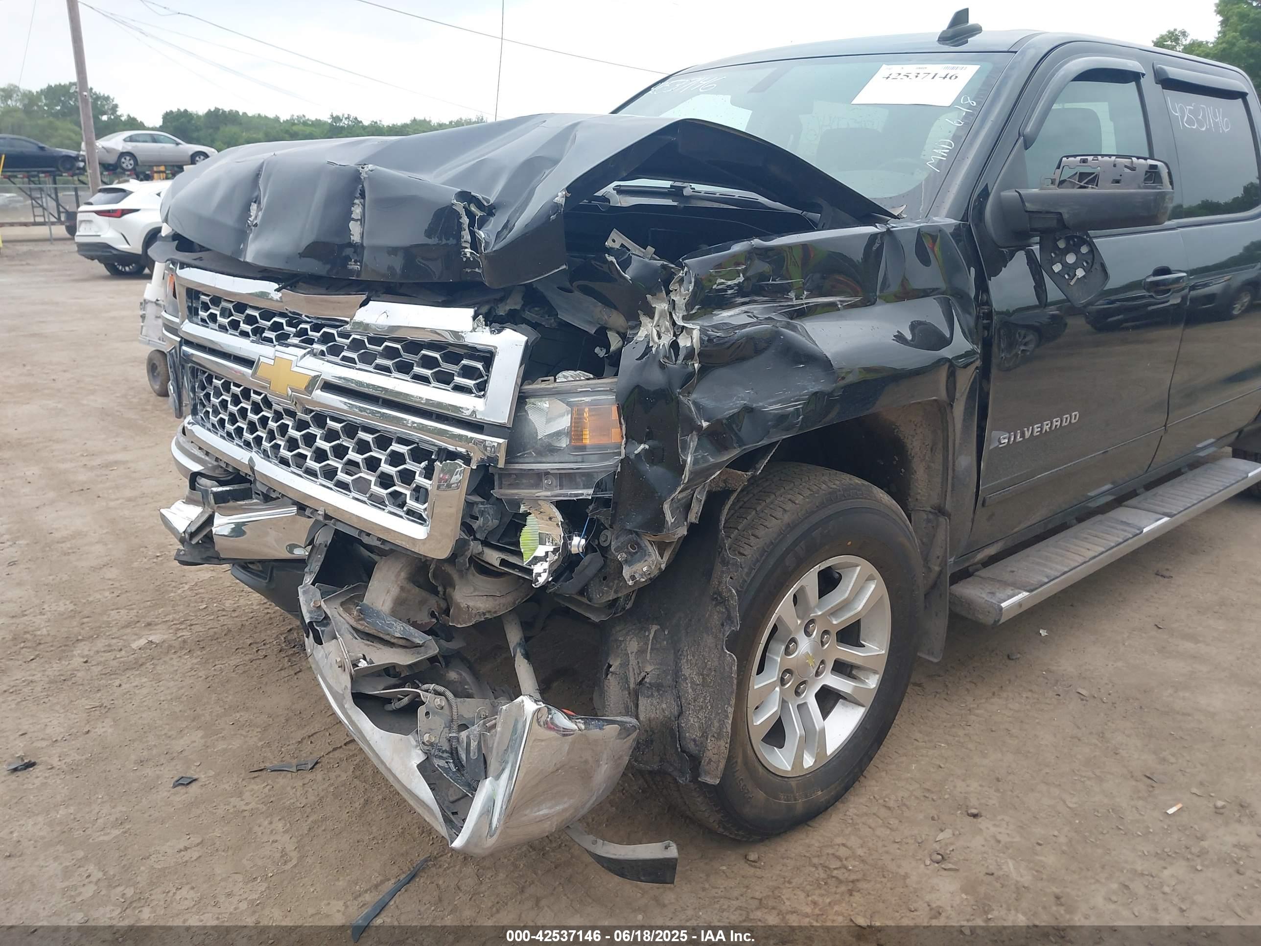 CHEVROLET SILVERADO image 6