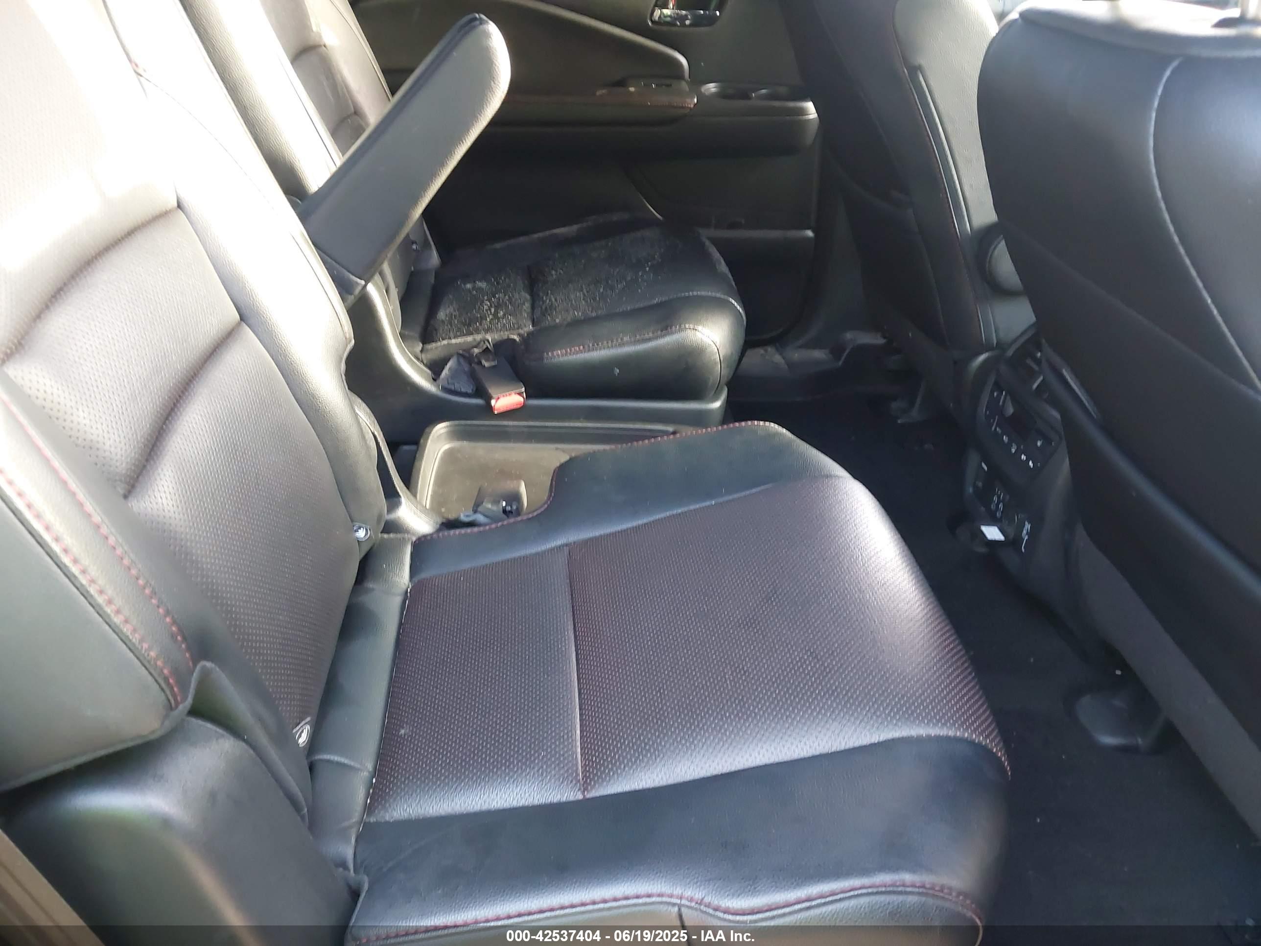 HONDA PILOT image 8