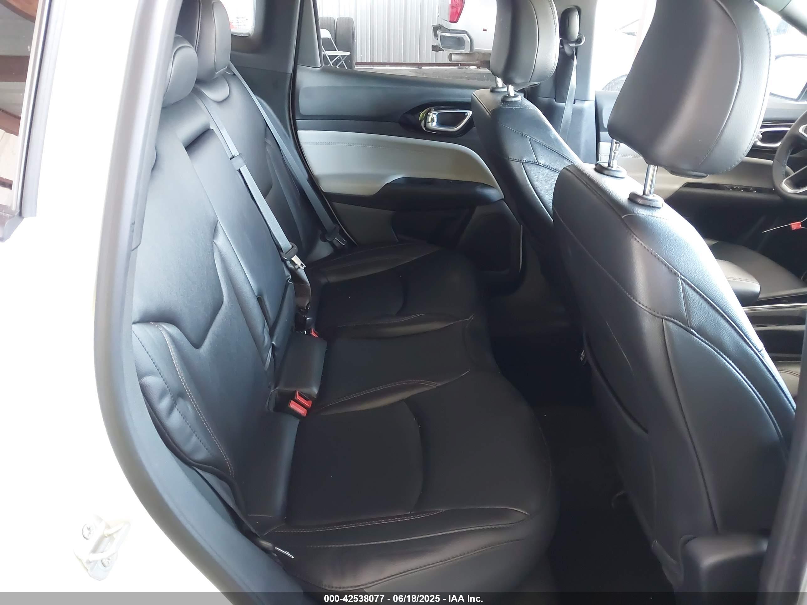 JEEP COMPASS image 8