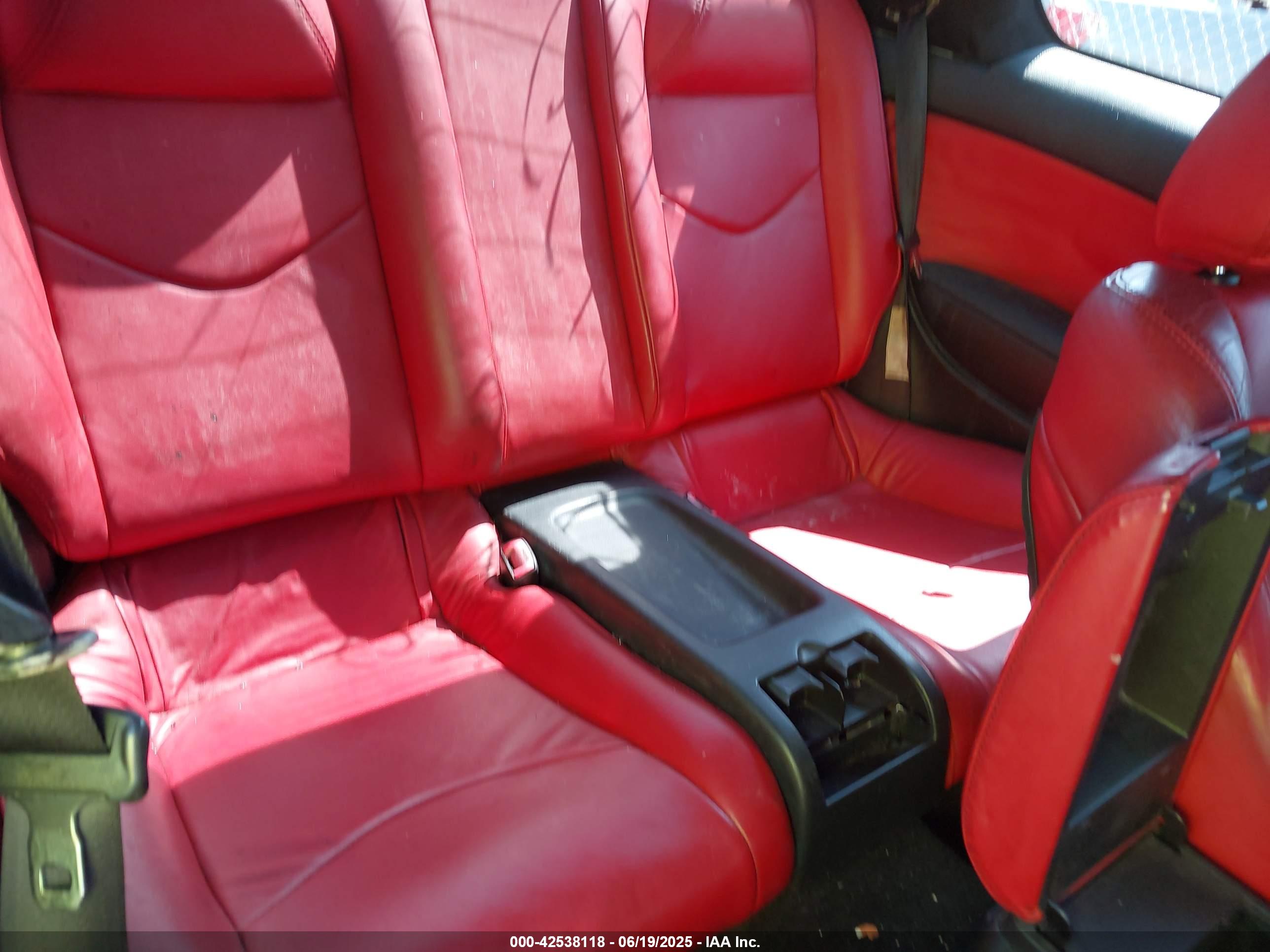 INFINITI G37 image 8