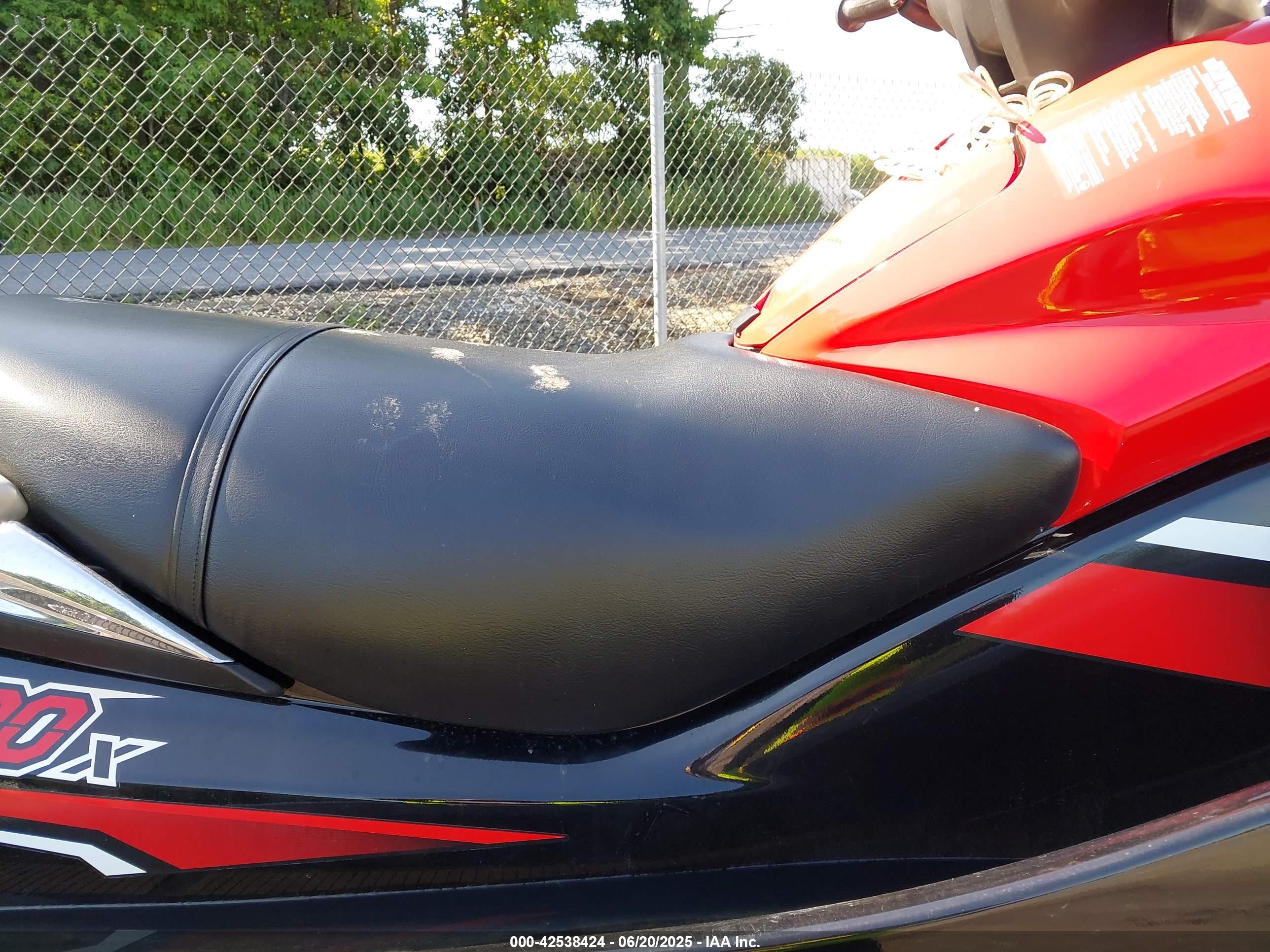 KAWASAKI ULTRA image 10