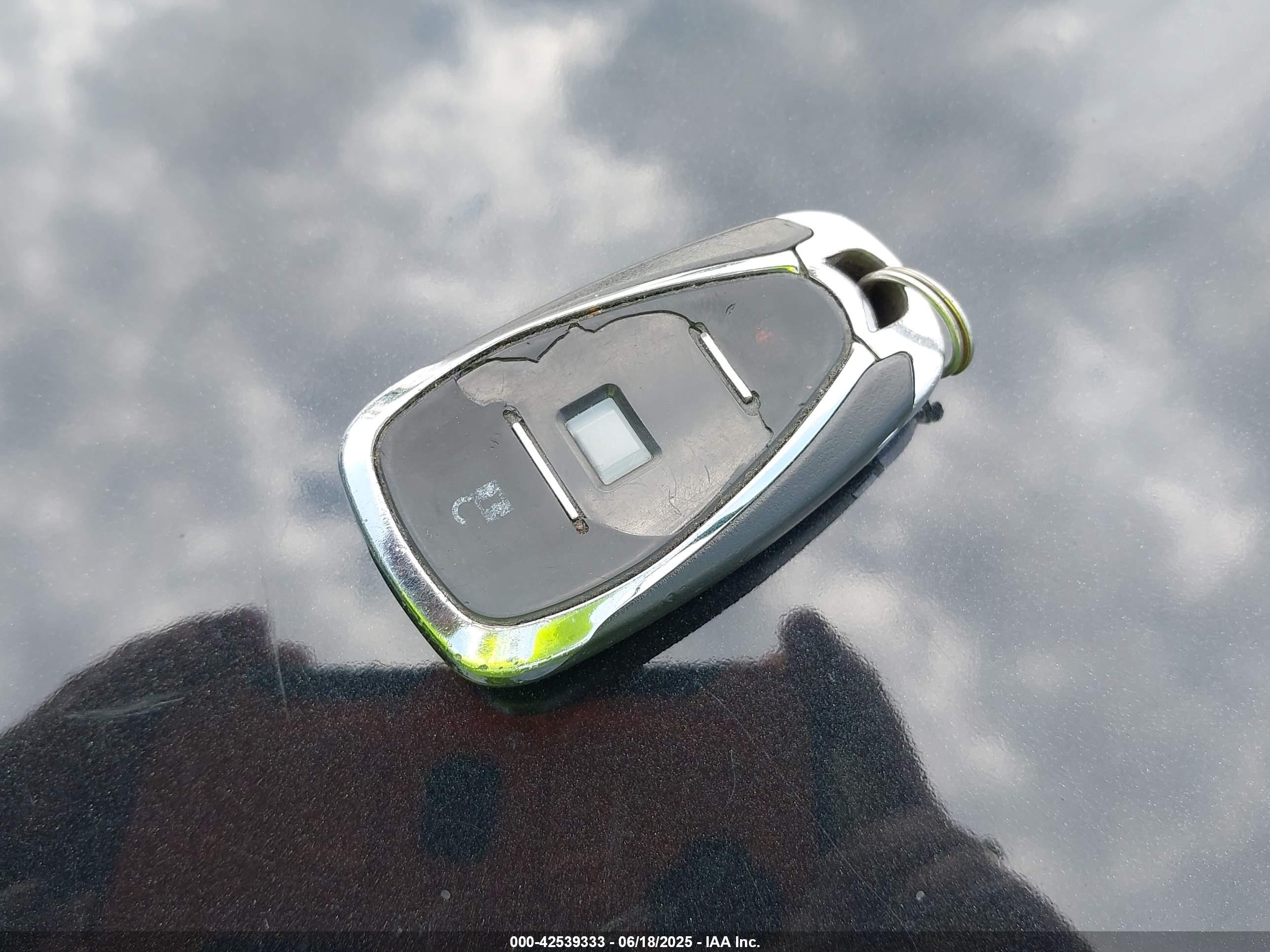 CHEVROLET EQUINOX image 11