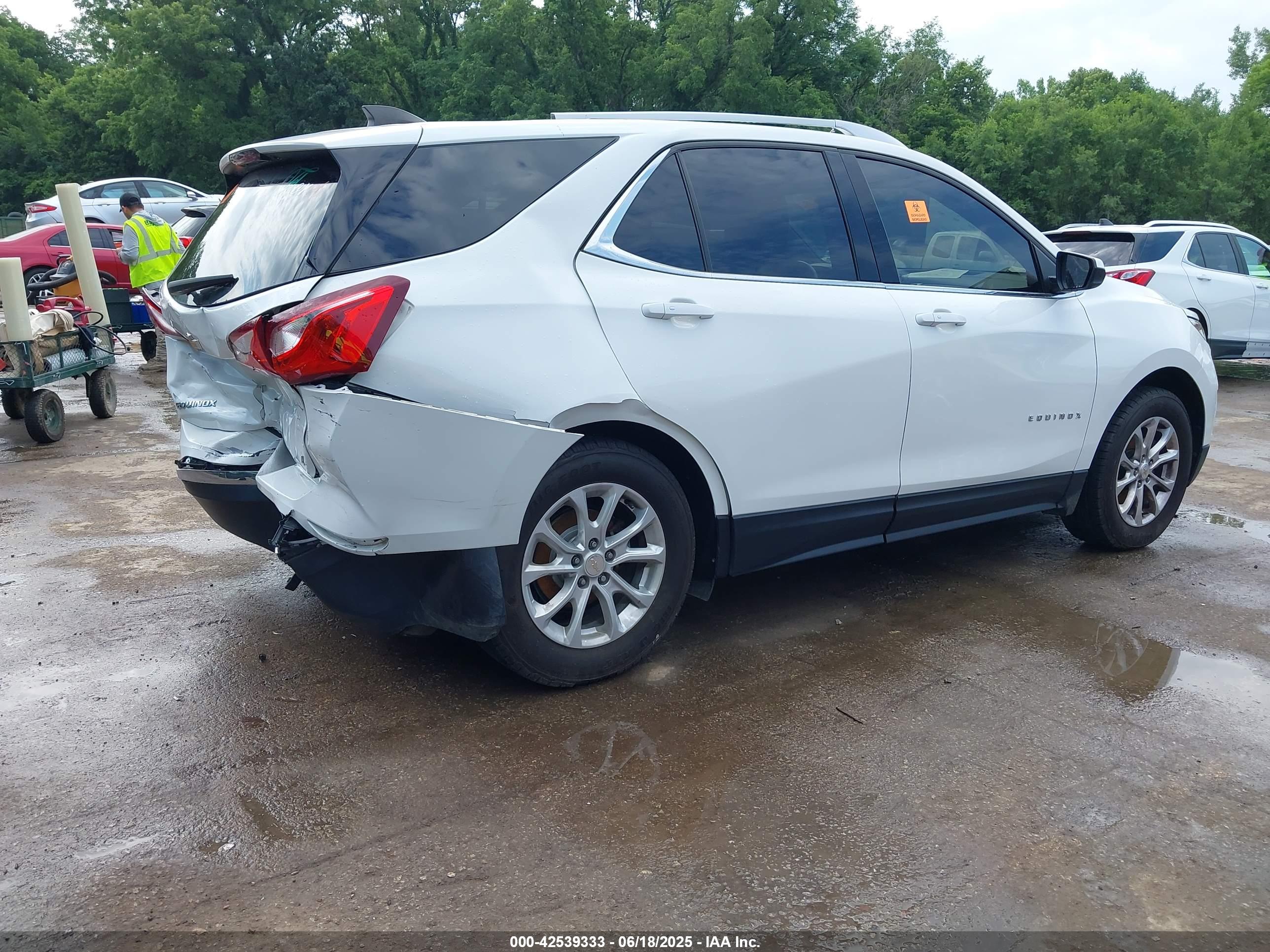 CHEVROLET EQUINOX image 4