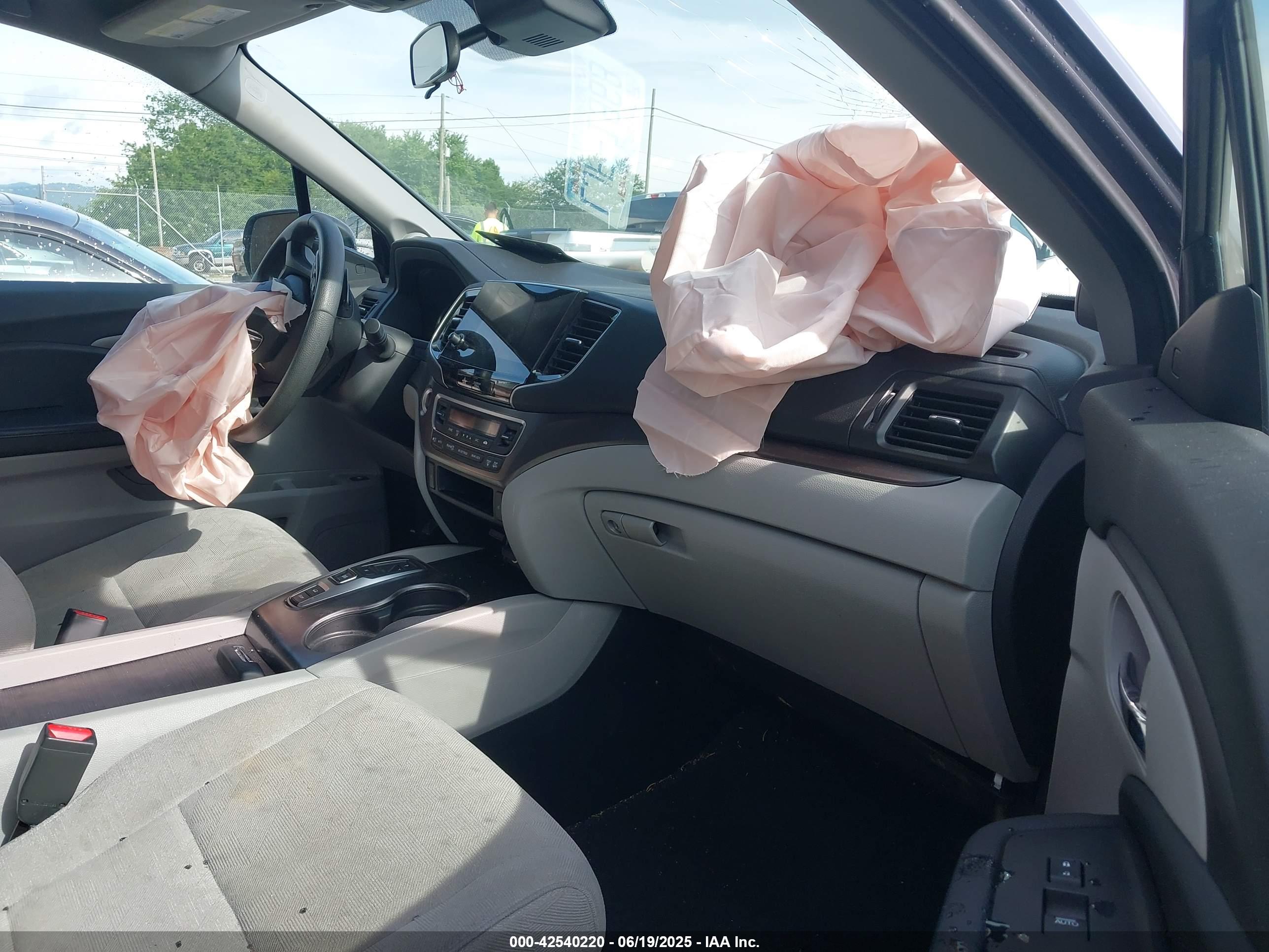 HONDA PILOT image 5