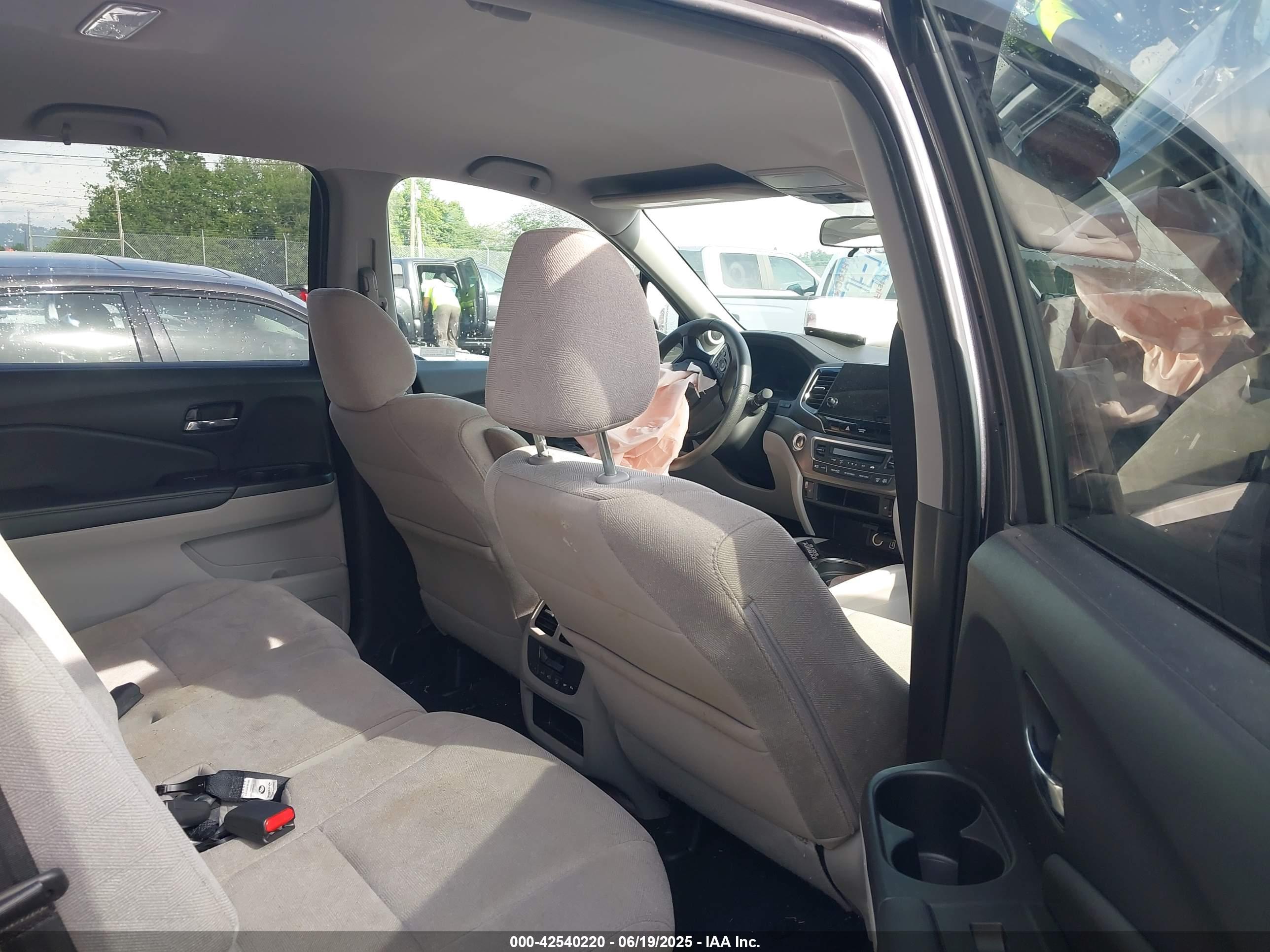 HONDA PILOT image 8