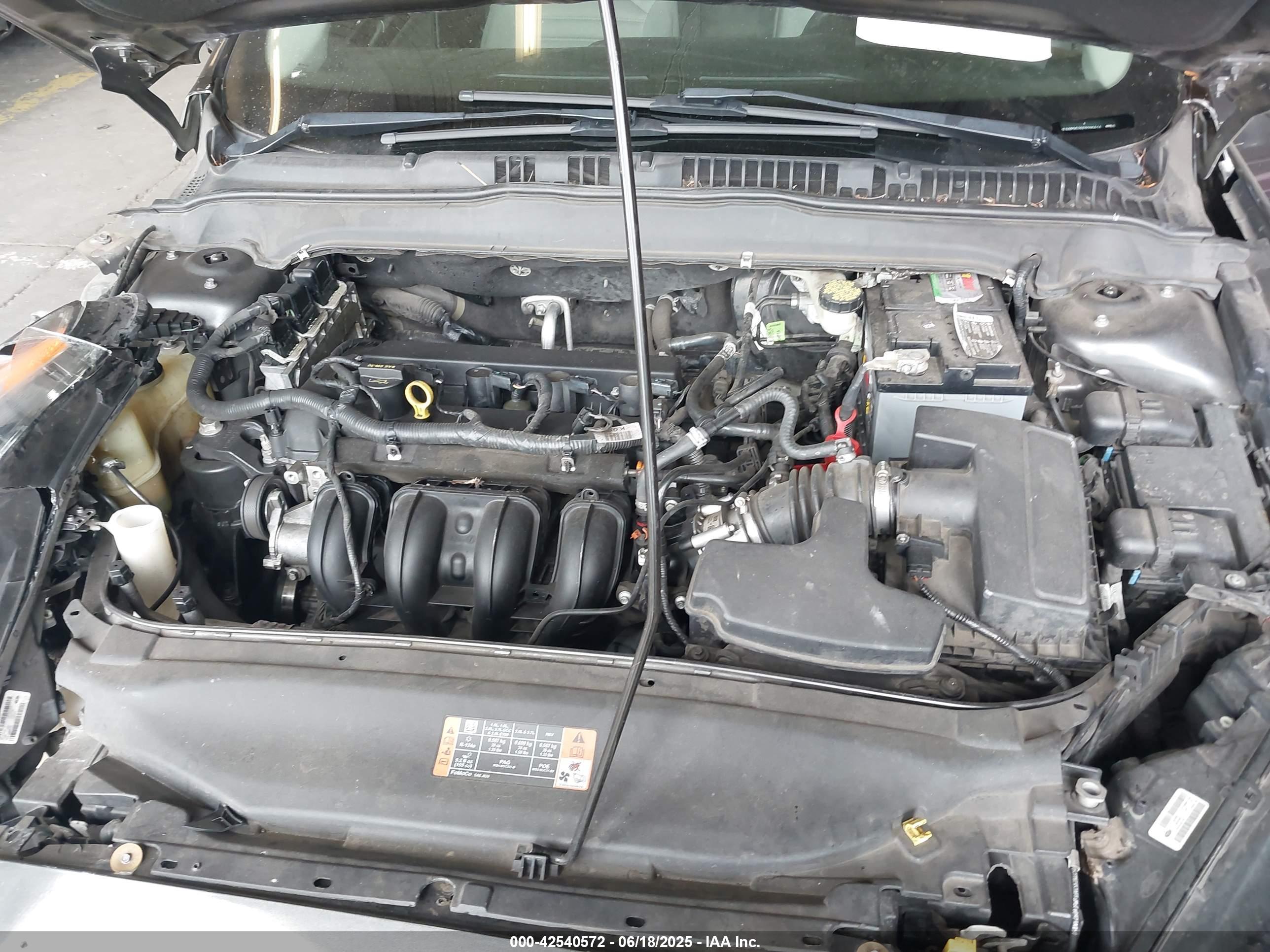 FORD FUSION image 10