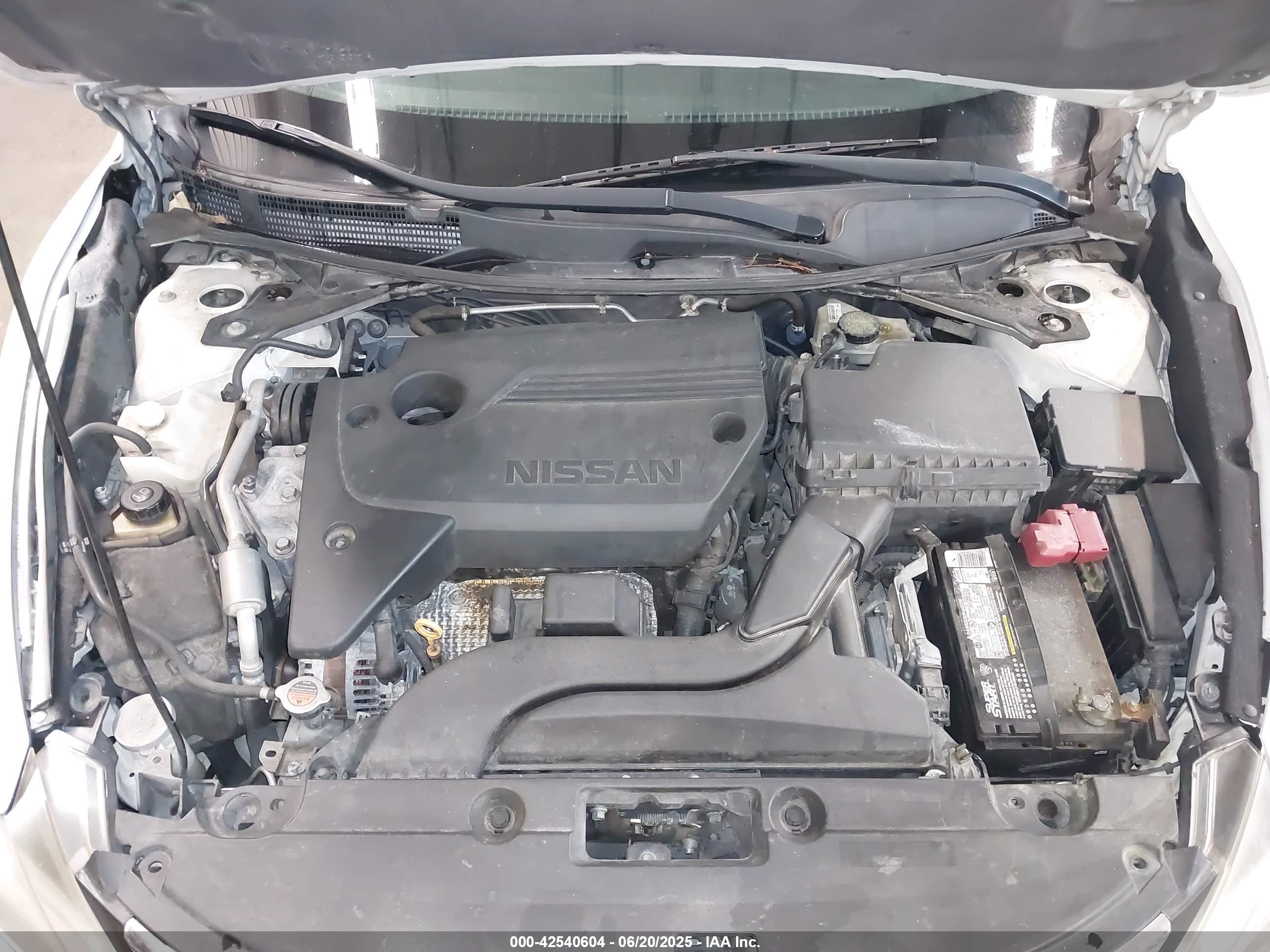 NISSAN ALTIMA image 10